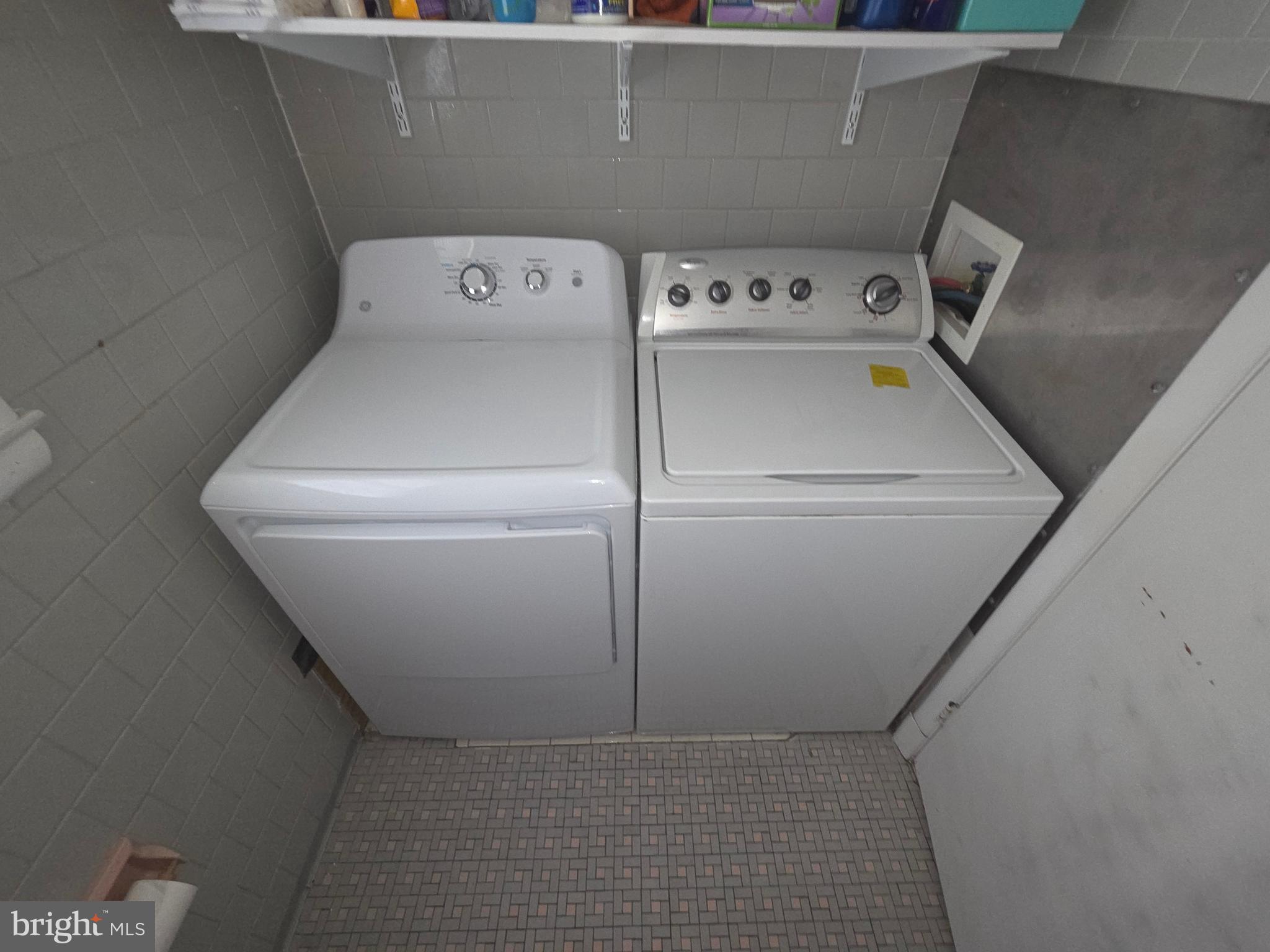 BOWLEYS QUARTERS - Residential