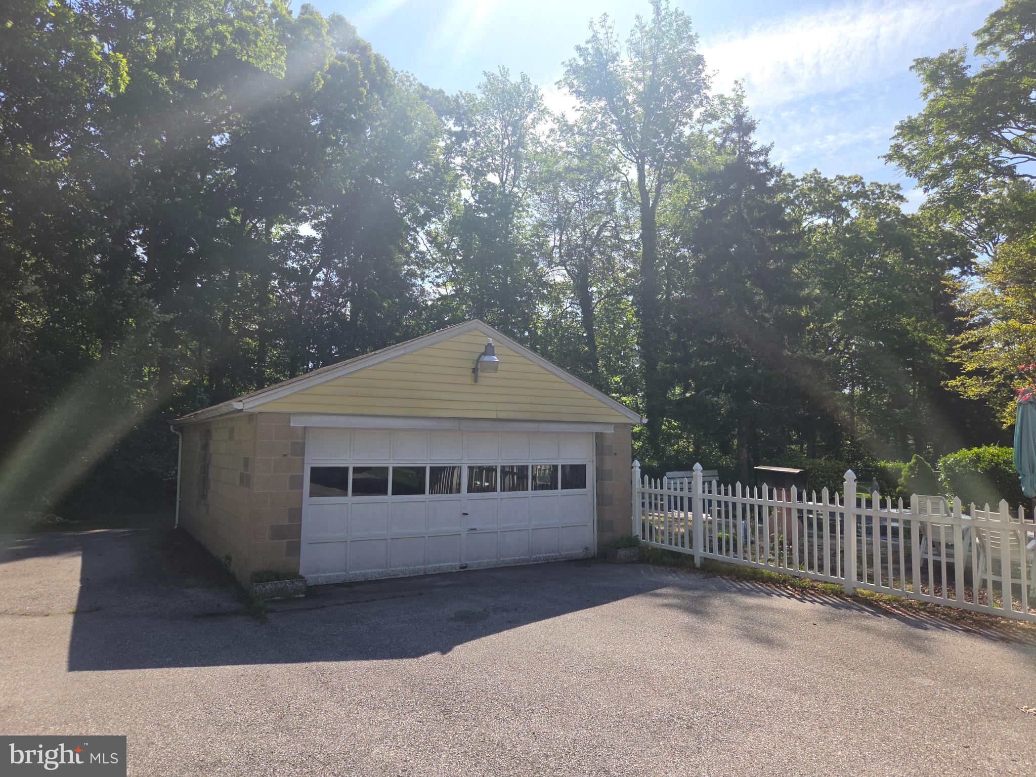 BOWLEYS QUARTERS - Residential