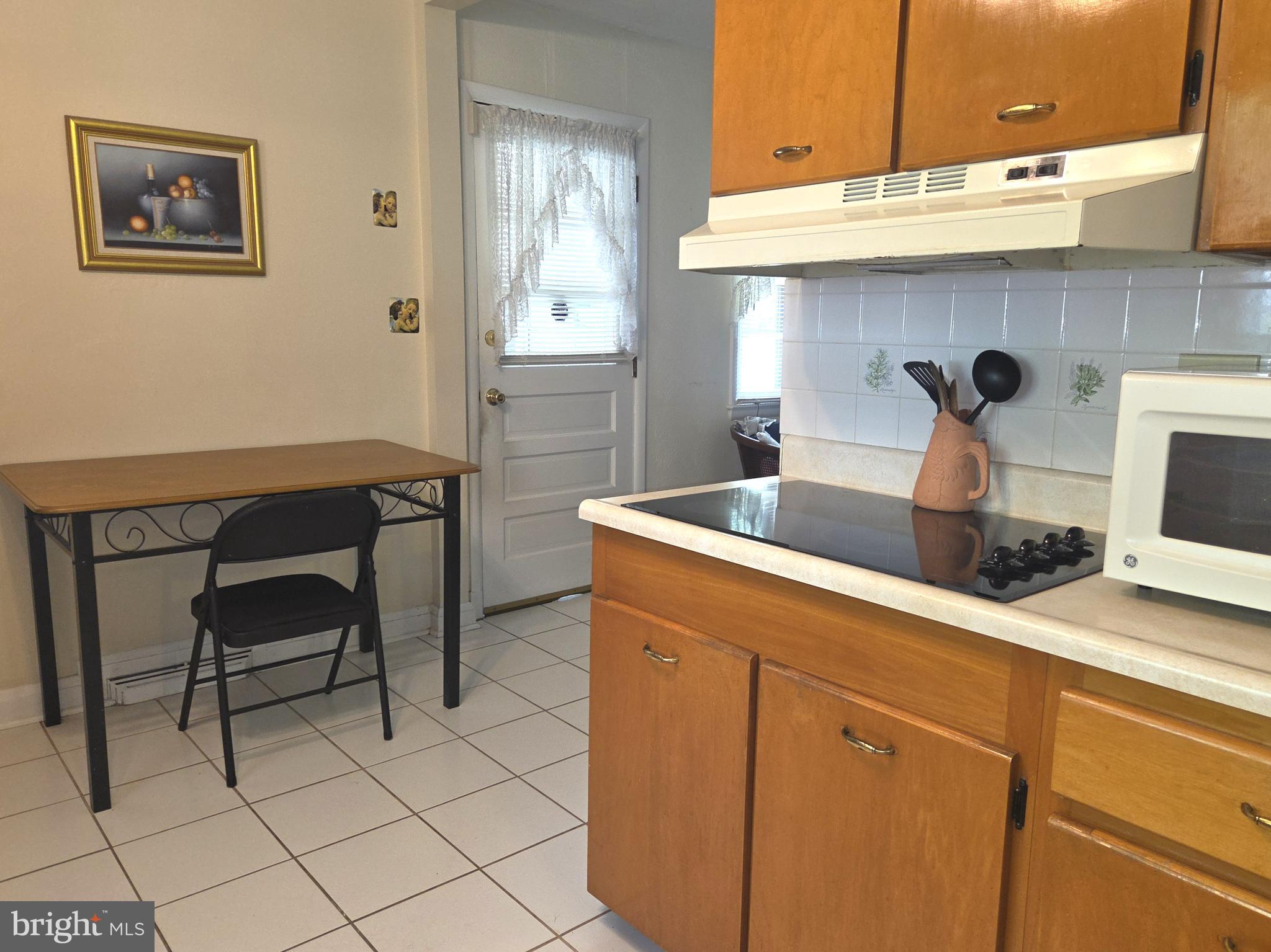 BOWLEYS QUARTERS - Residential