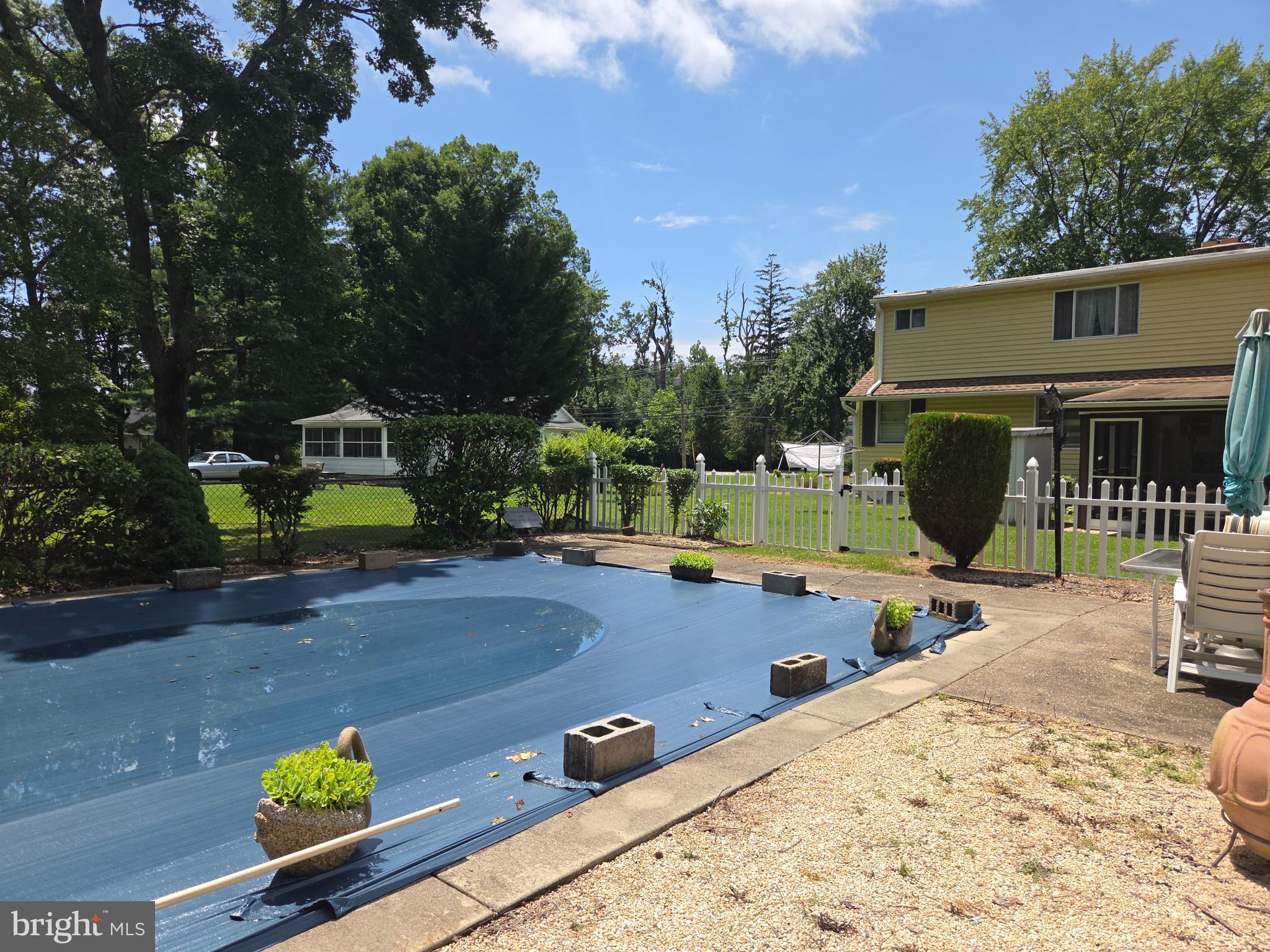 BOWLEYS QUARTERS - Residential