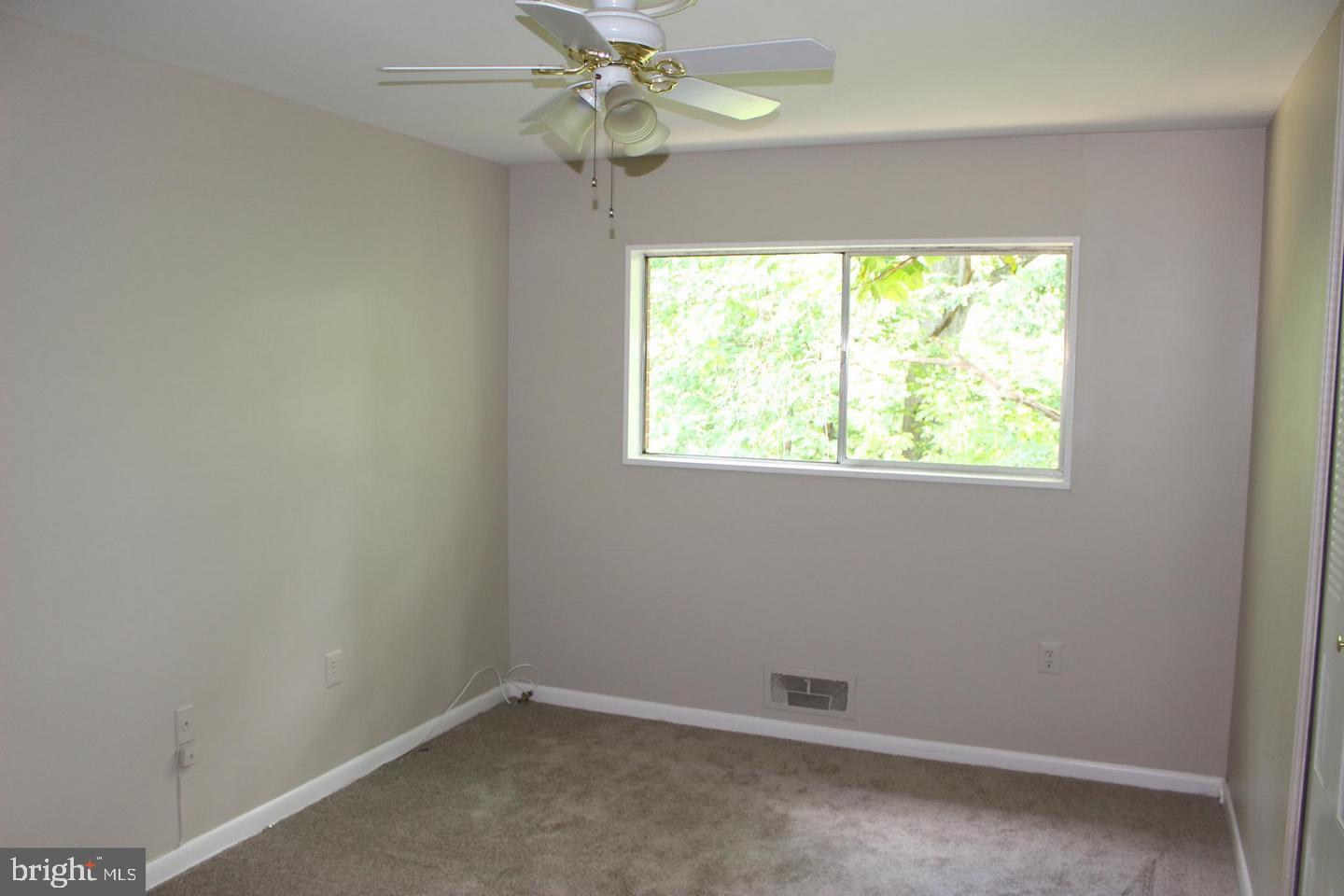 PARKSIDE CONDOMINIUMS - Residential Lease