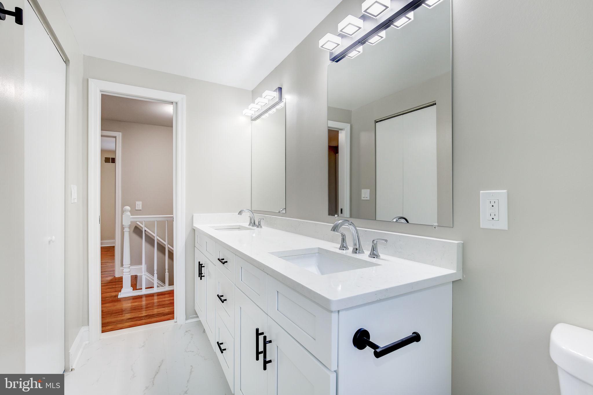 POTOMAC COMMONS - Residential