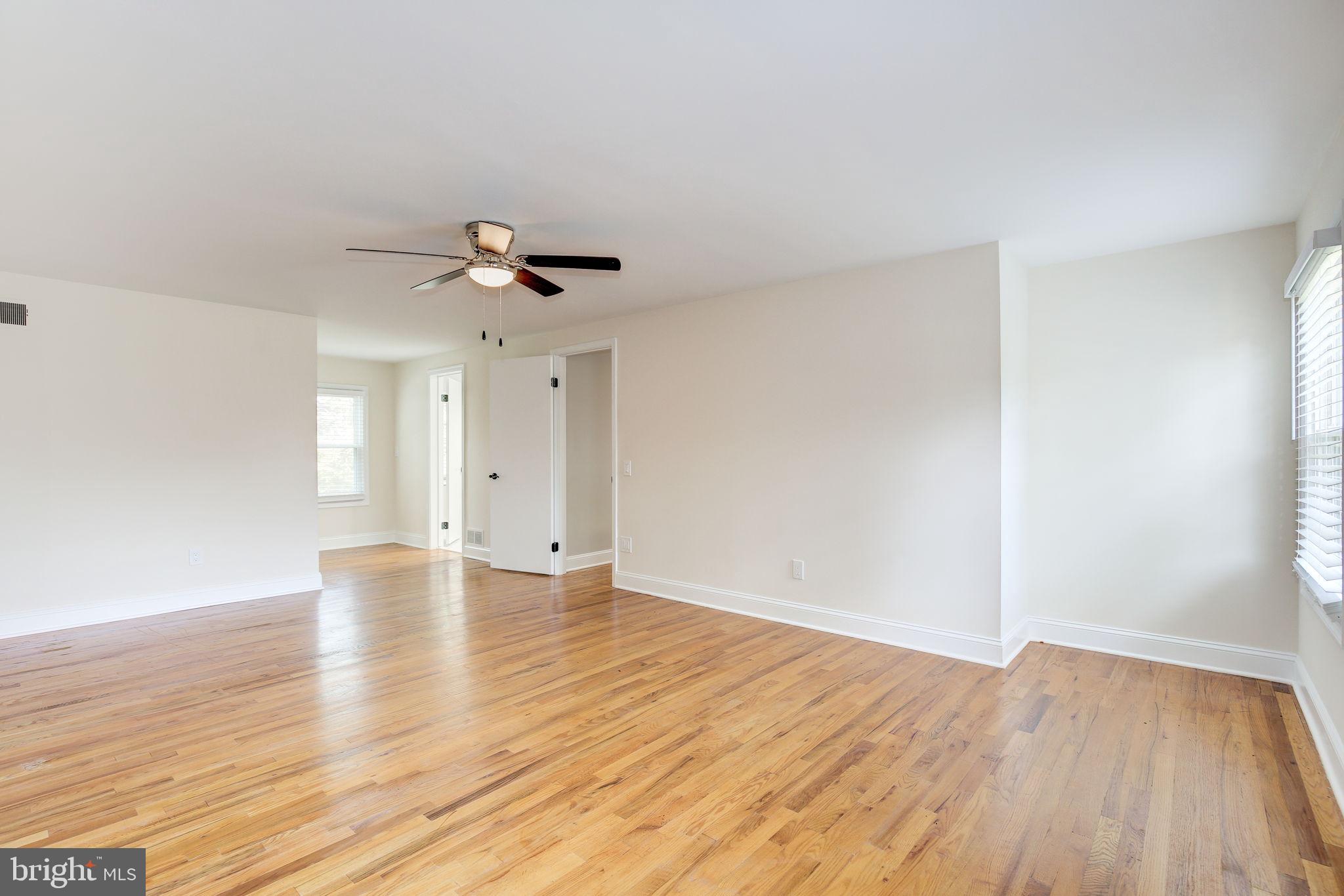 POTOMAC COMMONS - Residential