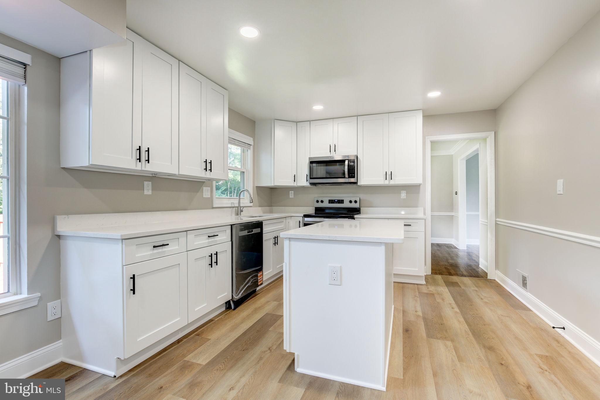 POTOMAC COMMONS - Residential