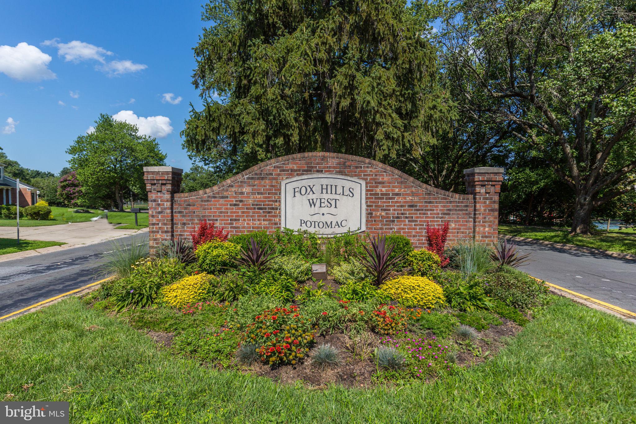 POTOMAC COMMONS - Residential