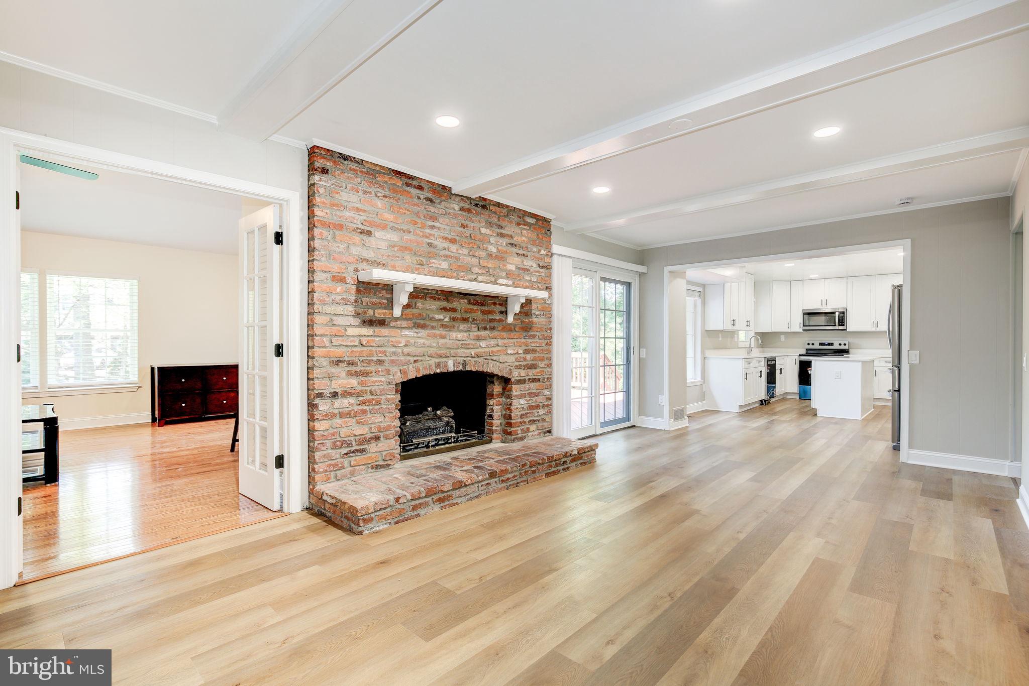 POTOMAC COMMONS - Residential