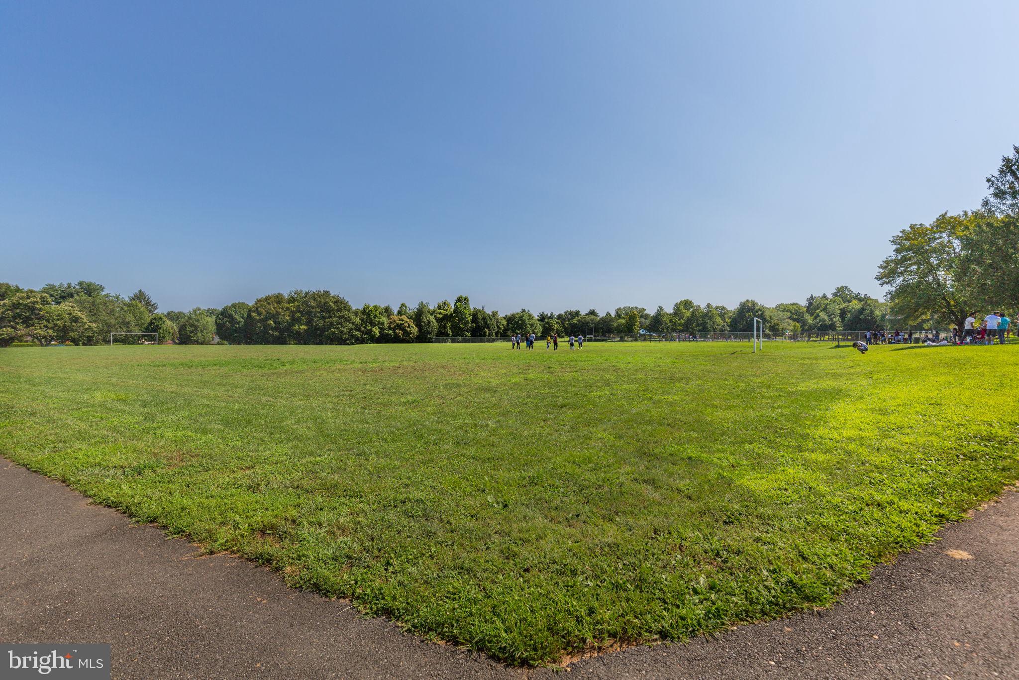 POTOMAC COMMONS - Residential
