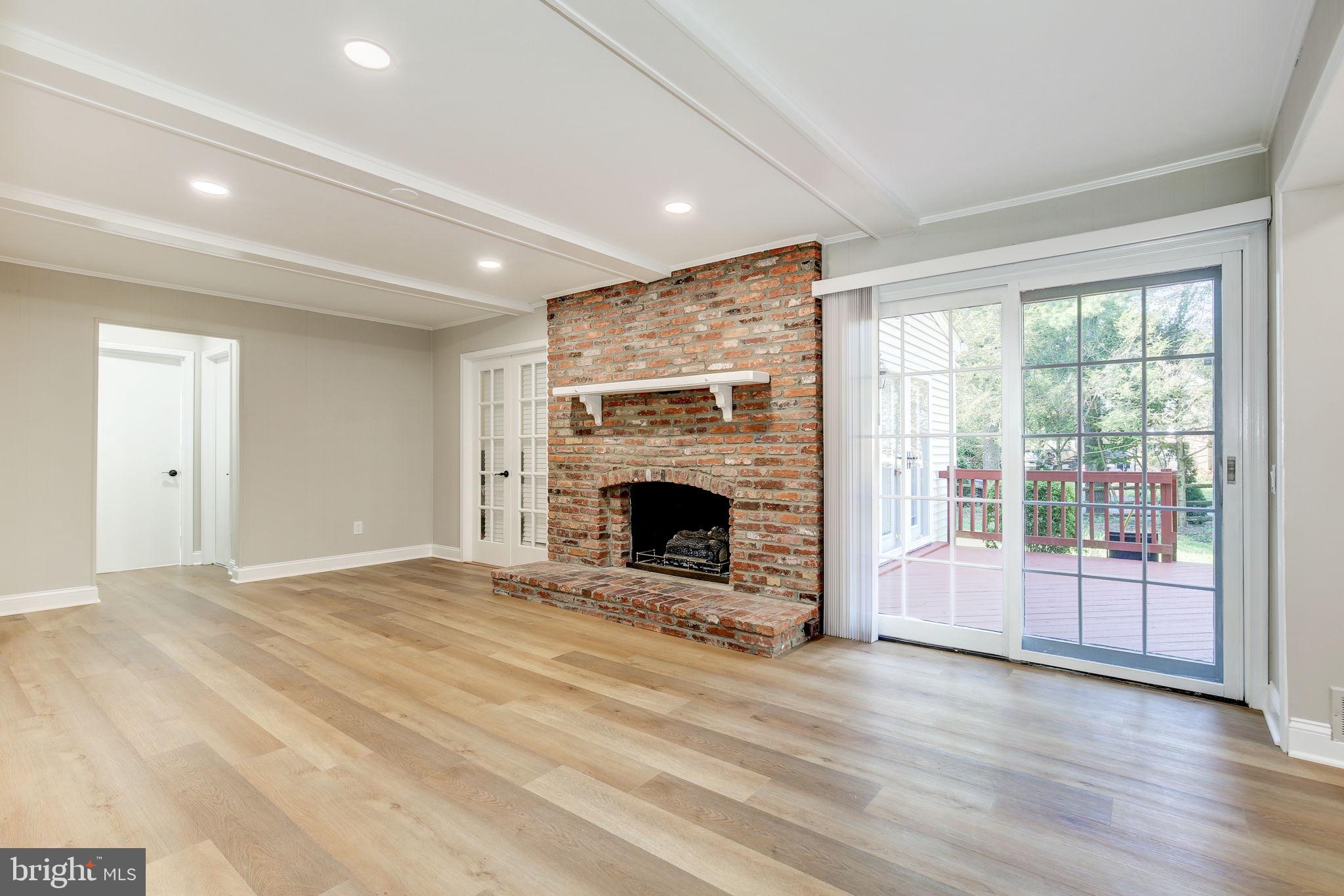 POTOMAC COMMONS - Residential