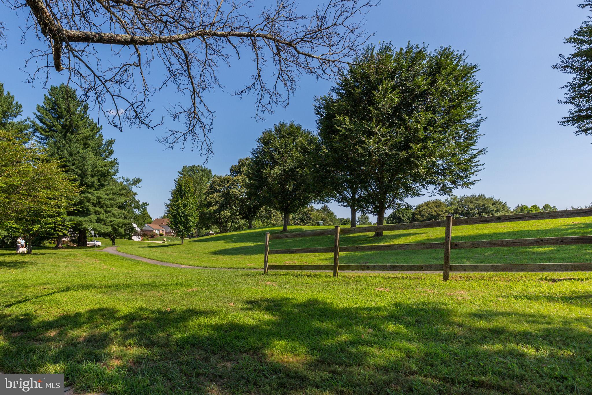 POTOMAC COMMONS - Residential