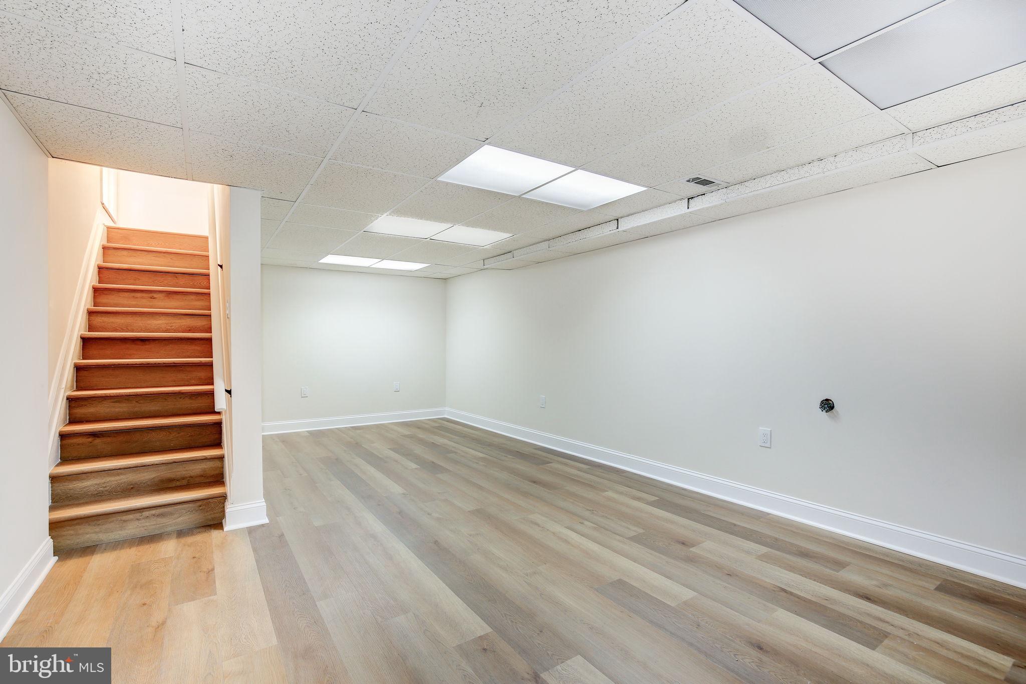 POTOMAC COMMONS - Residential
