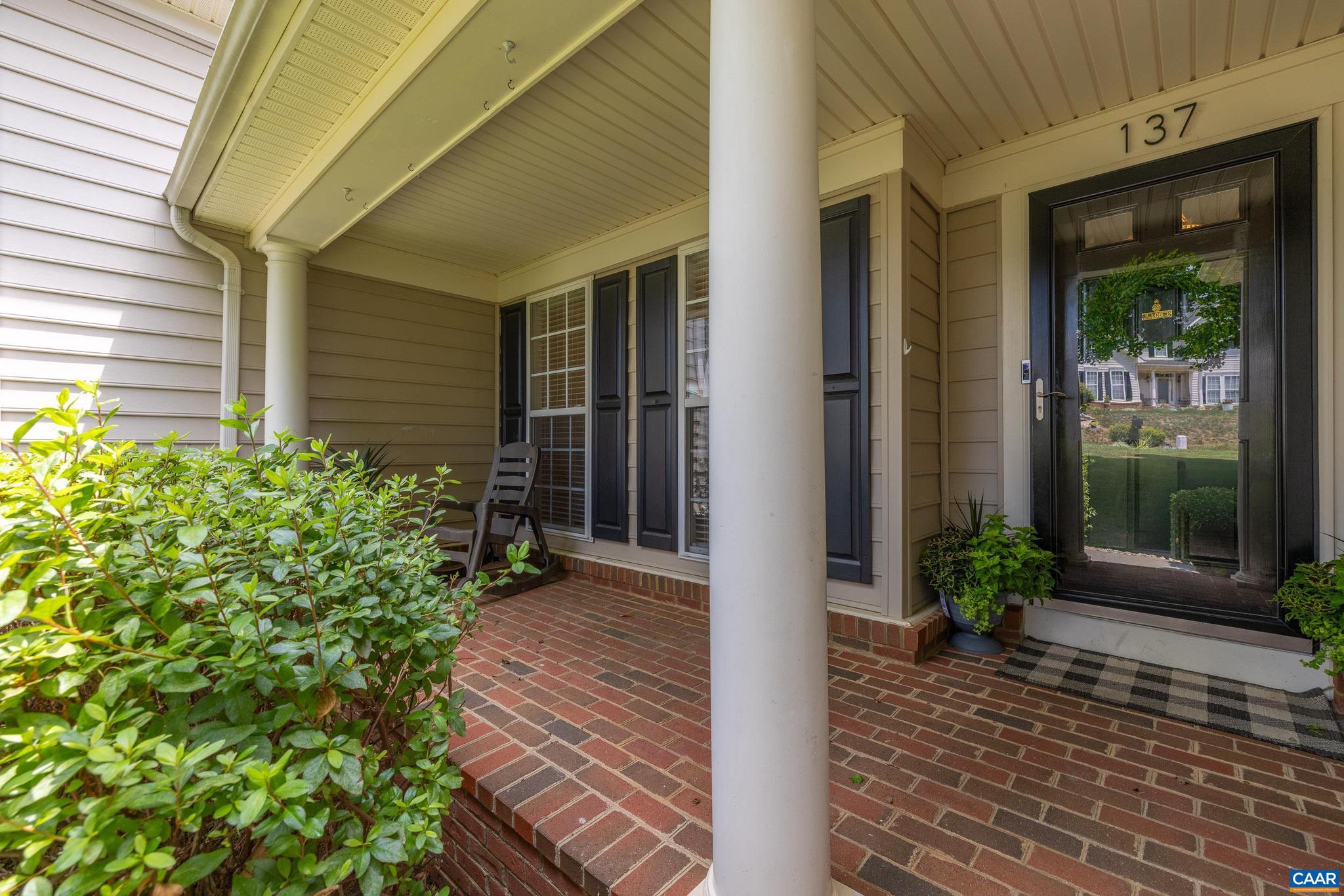 SPRING CREEK - Residential
