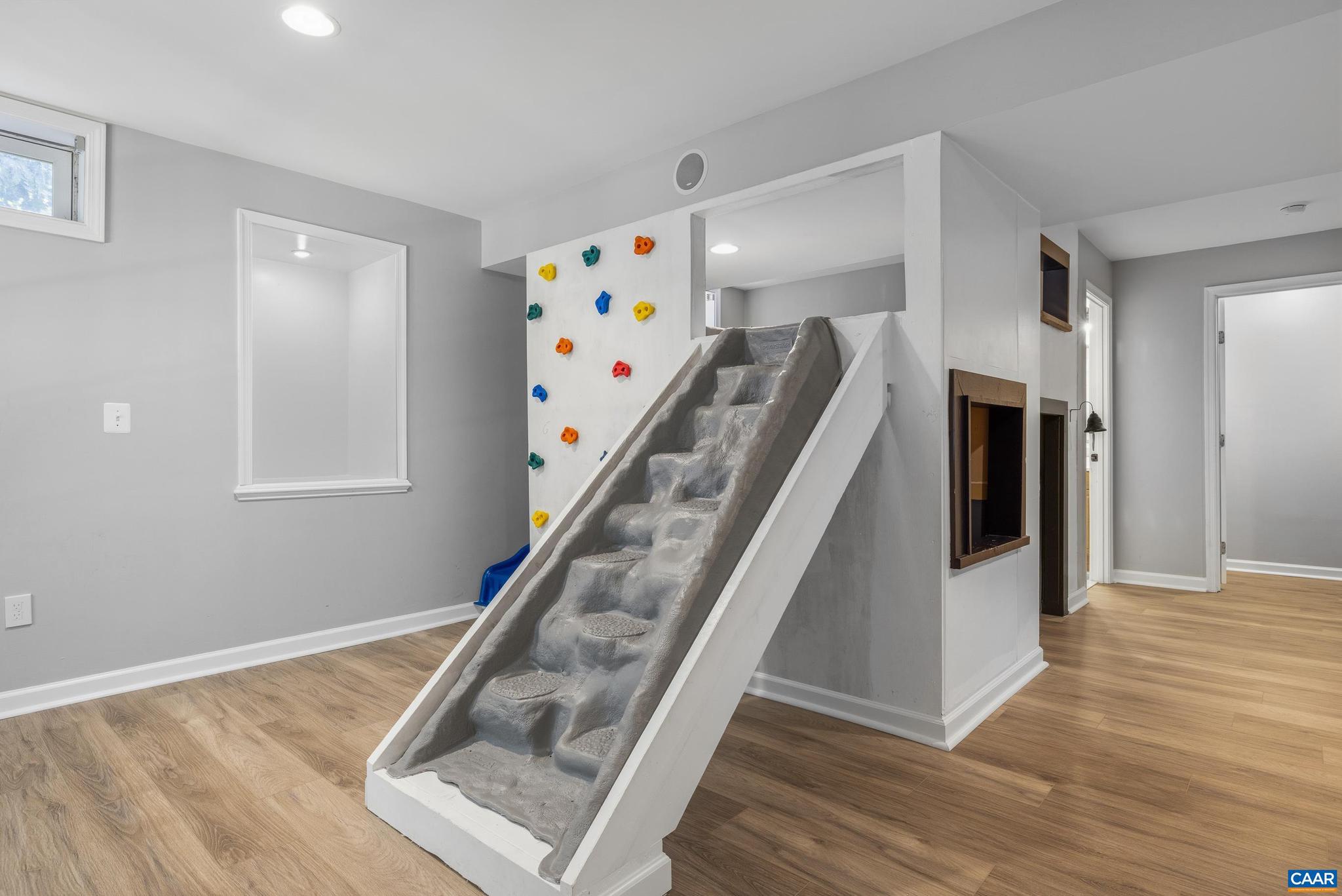 SPRING CREEK - Residential