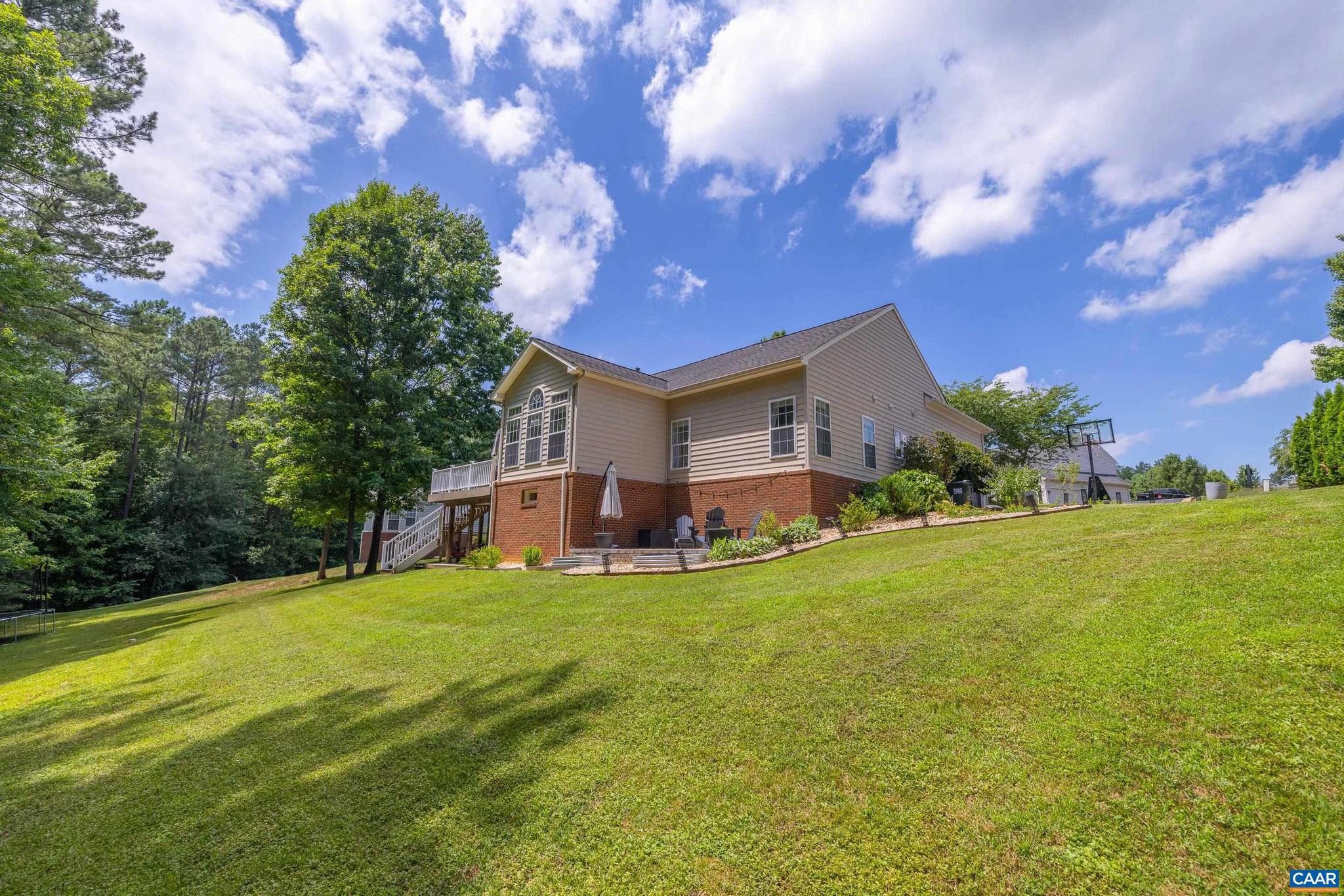 SPRING CREEK - Residential