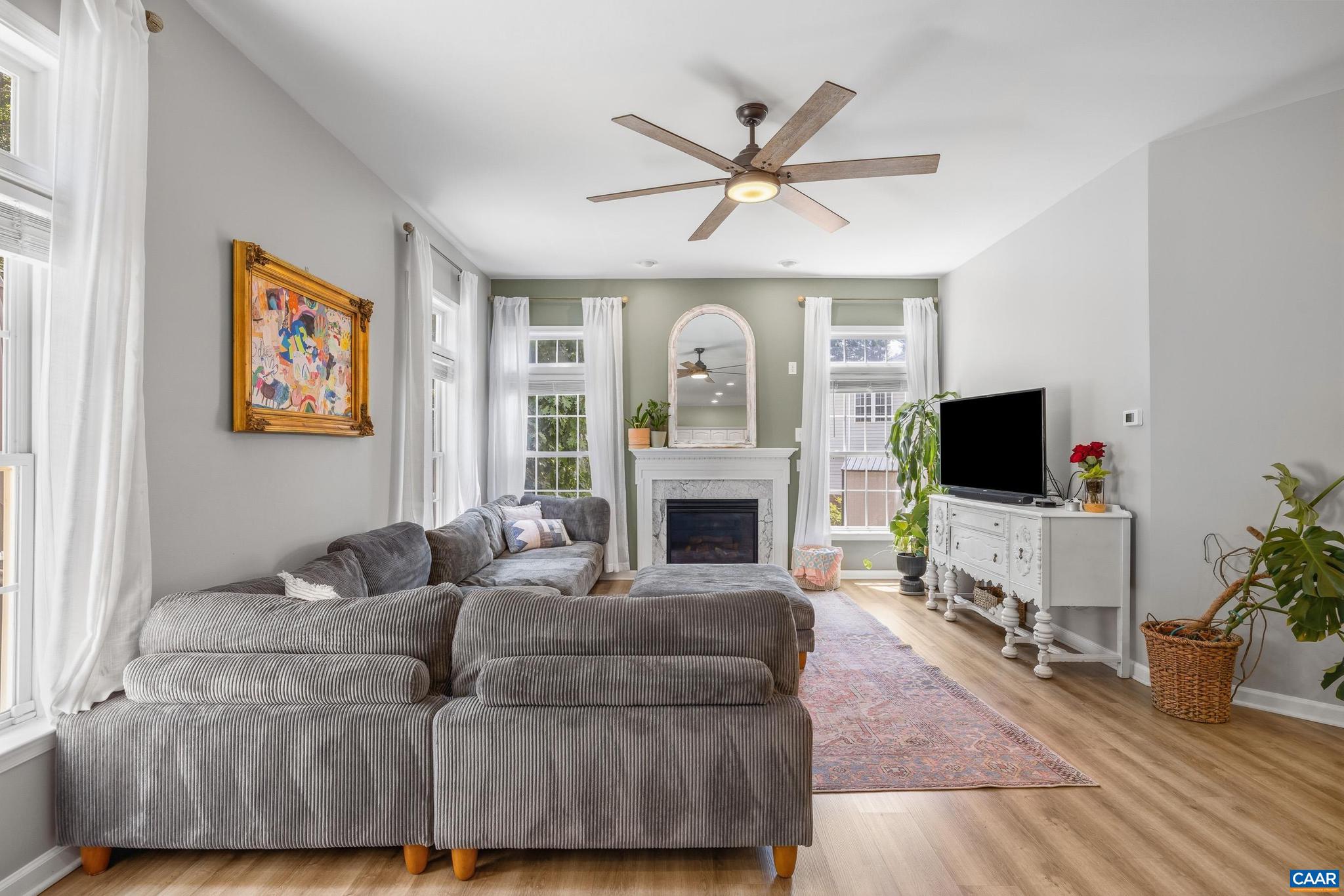SPRING CREEK - Residential