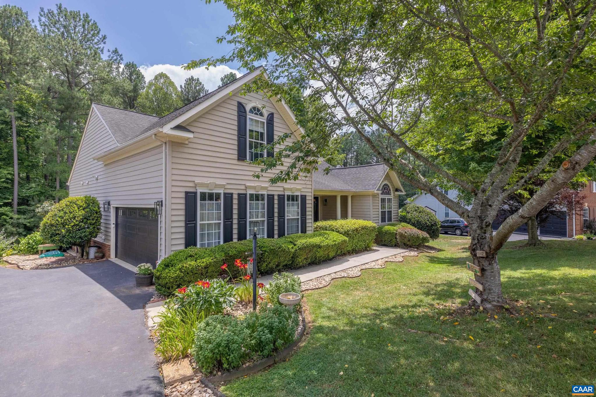 SPRING CREEK - Residential