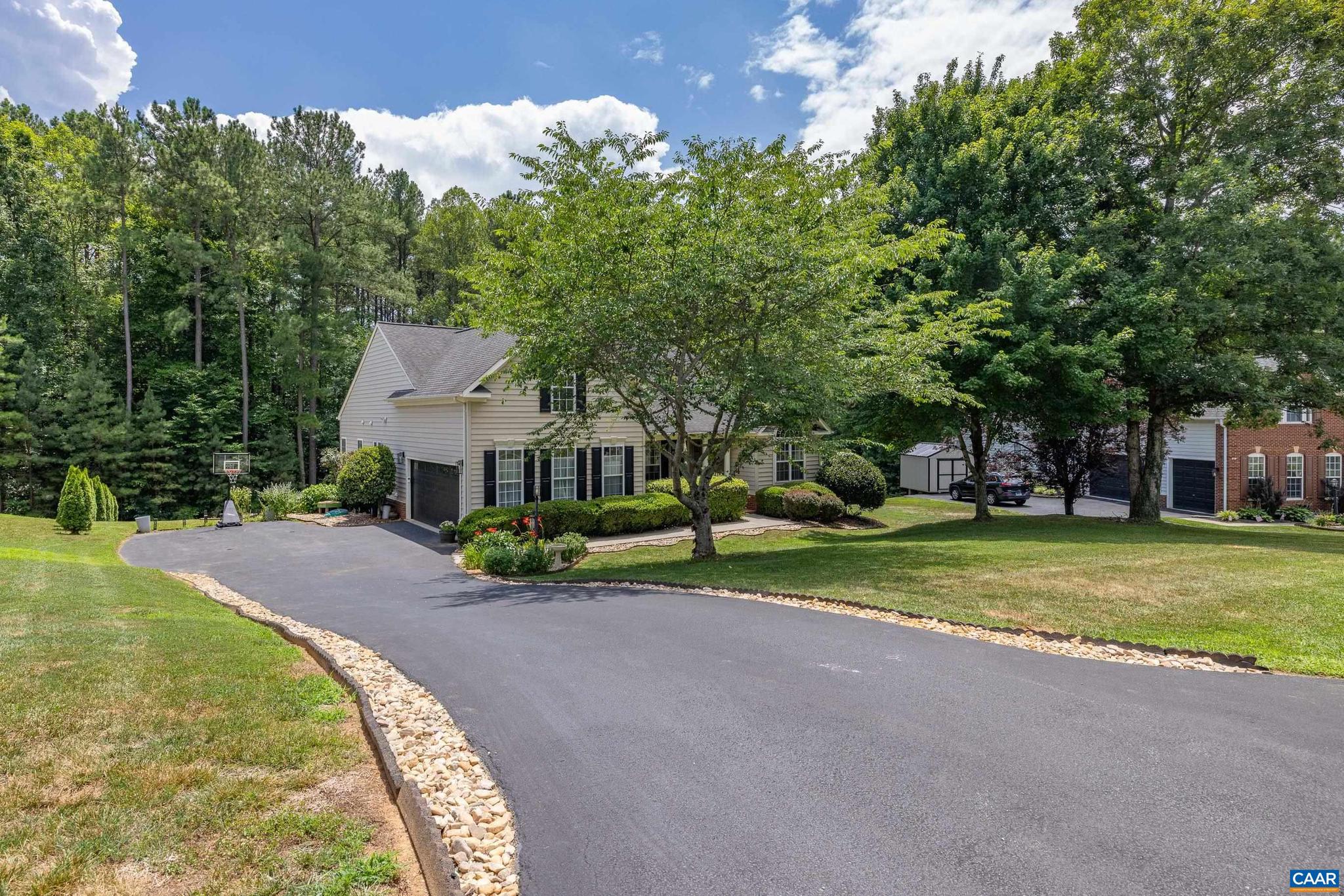 SPRING CREEK - Residential