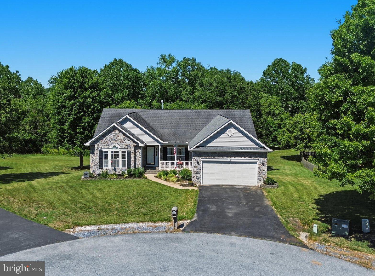 STONEBRIDGE - Residential