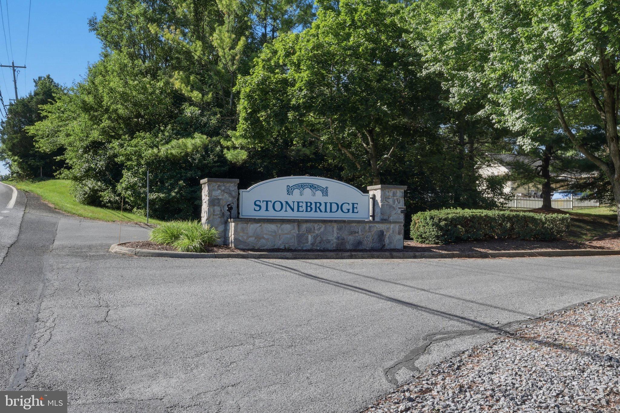 STONEBRIDGE - Residential