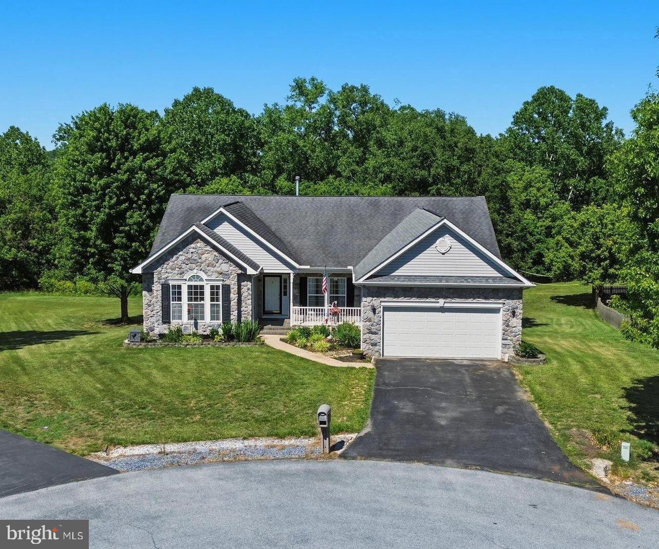STONEBRIDGE - Residential
