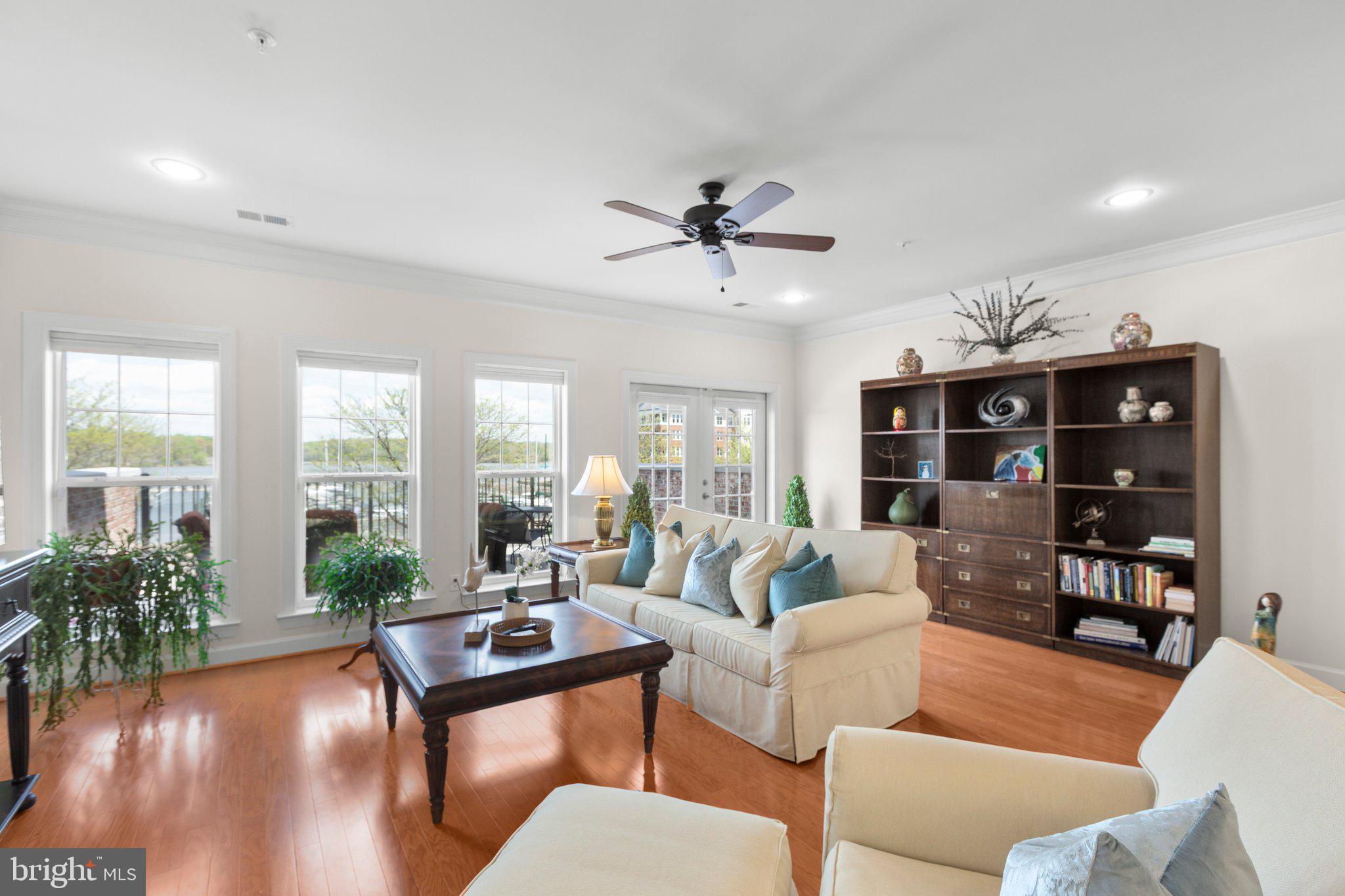 MARINA LANDING CONDOMINI - Residential