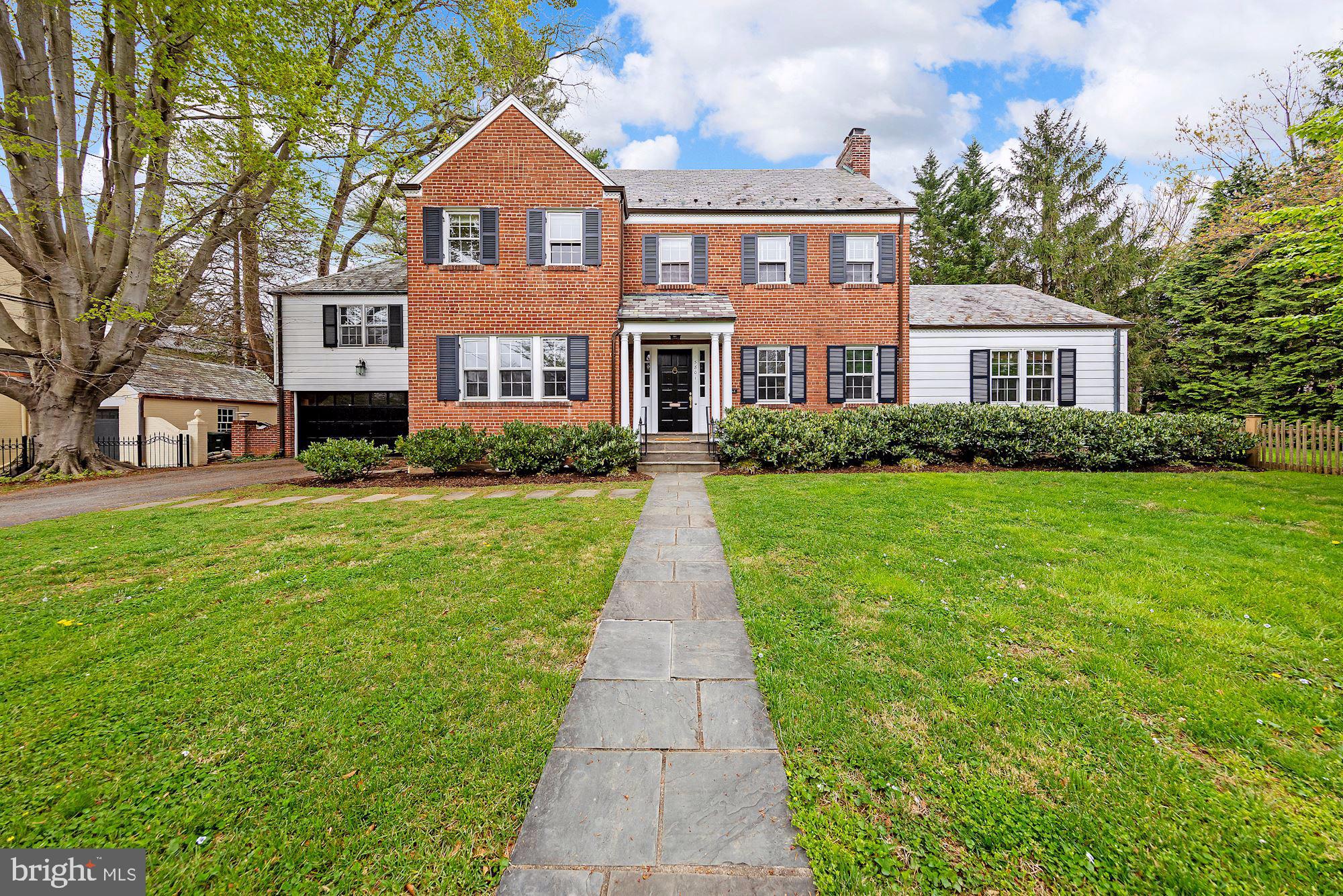 CHEVY CHASE VILLAGE - Residential