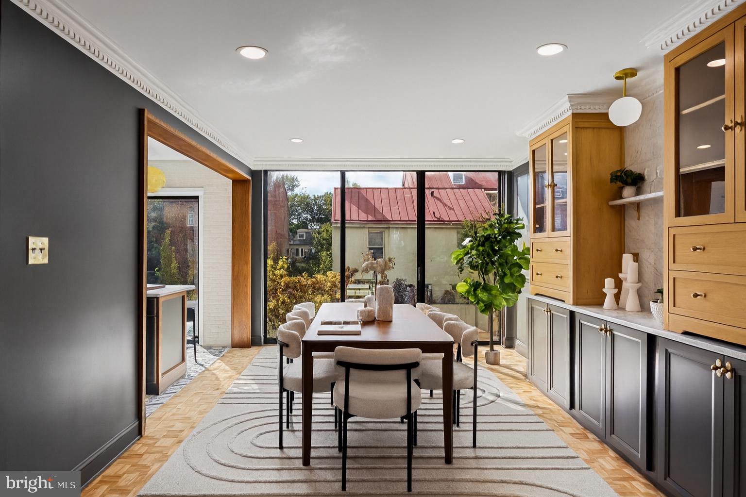 SOCIETY HILL - Residential
