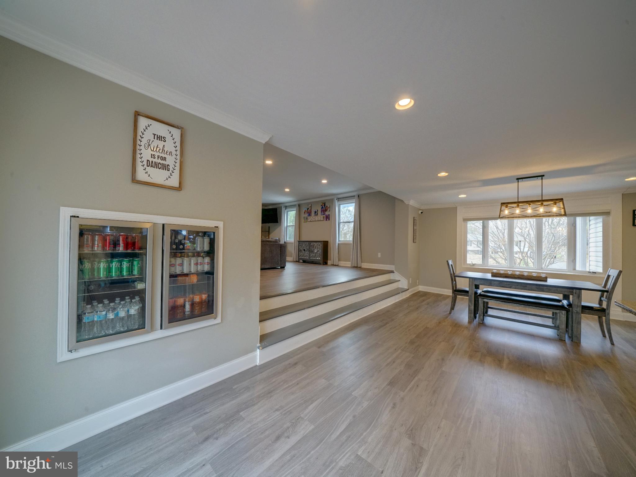 EMERALD VALLEY - Residential