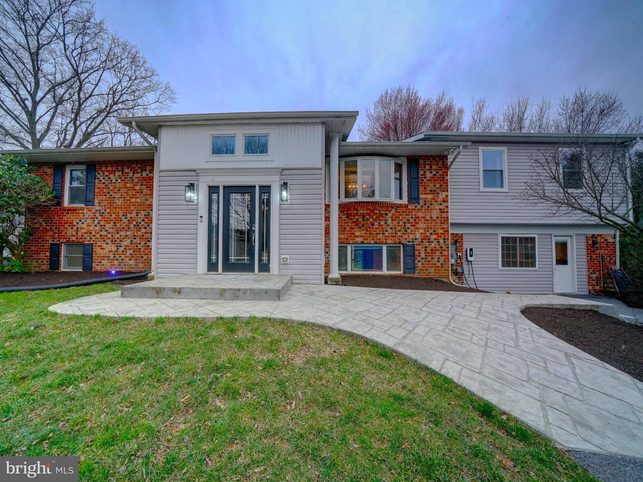 EMERALD VALLEY - Residential