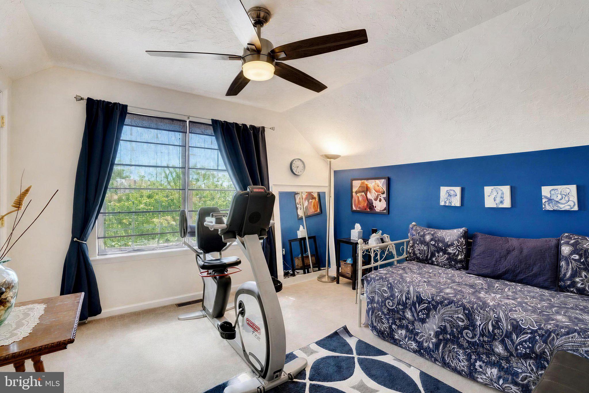 JACKSON HEIGHTS - Residential