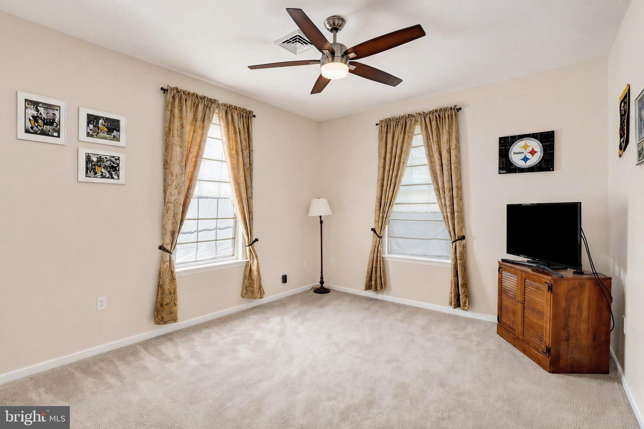 JACKSON HEIGHTS - Residential