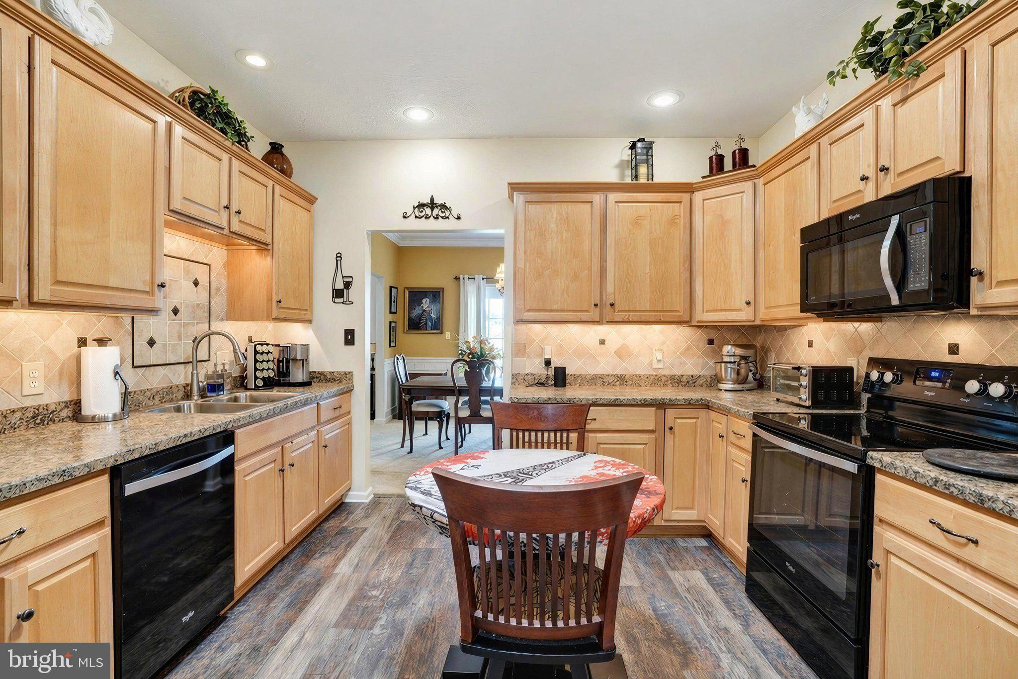 JACKSON HEIGHTS - Residential