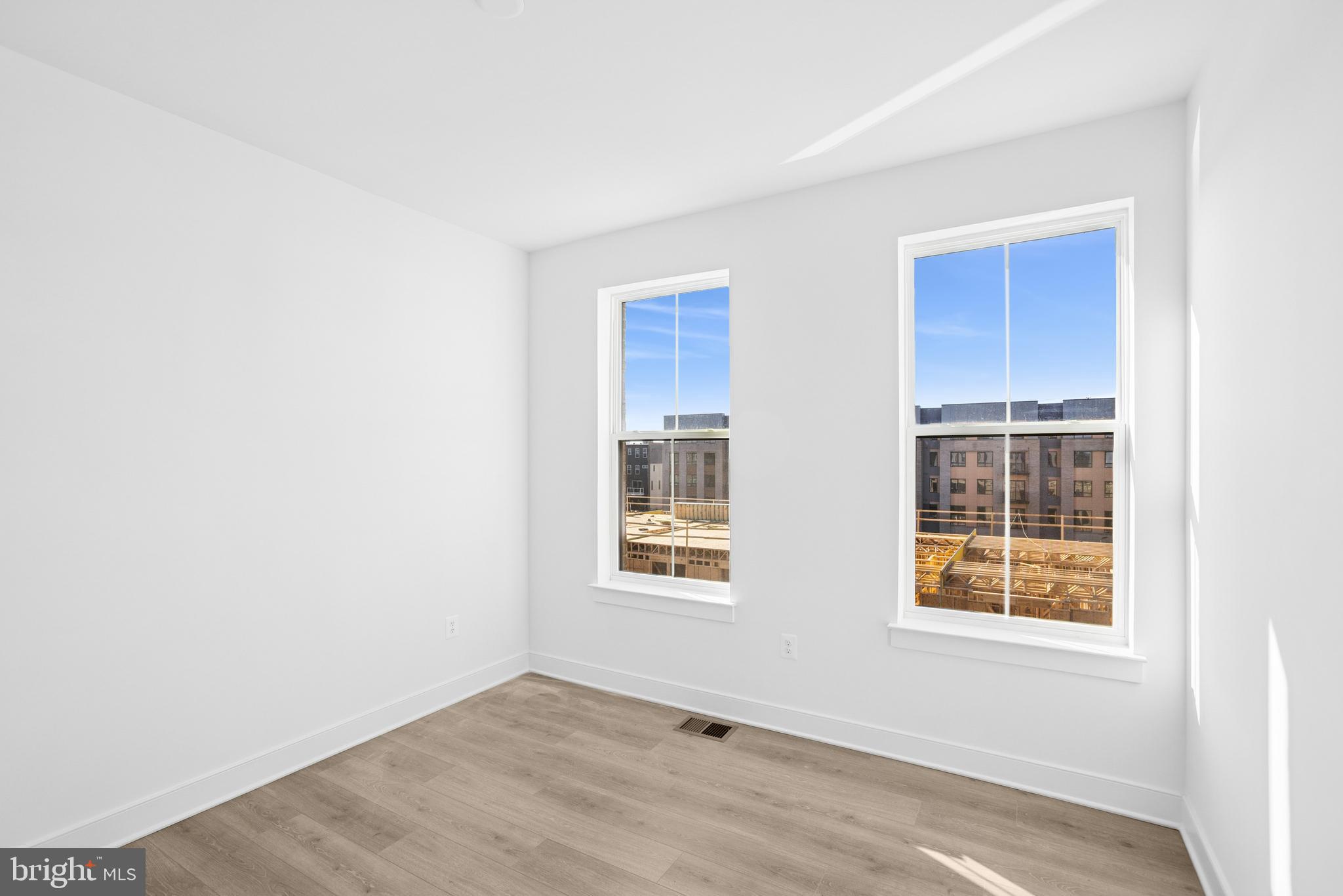 LOCKE LANDING - Residential