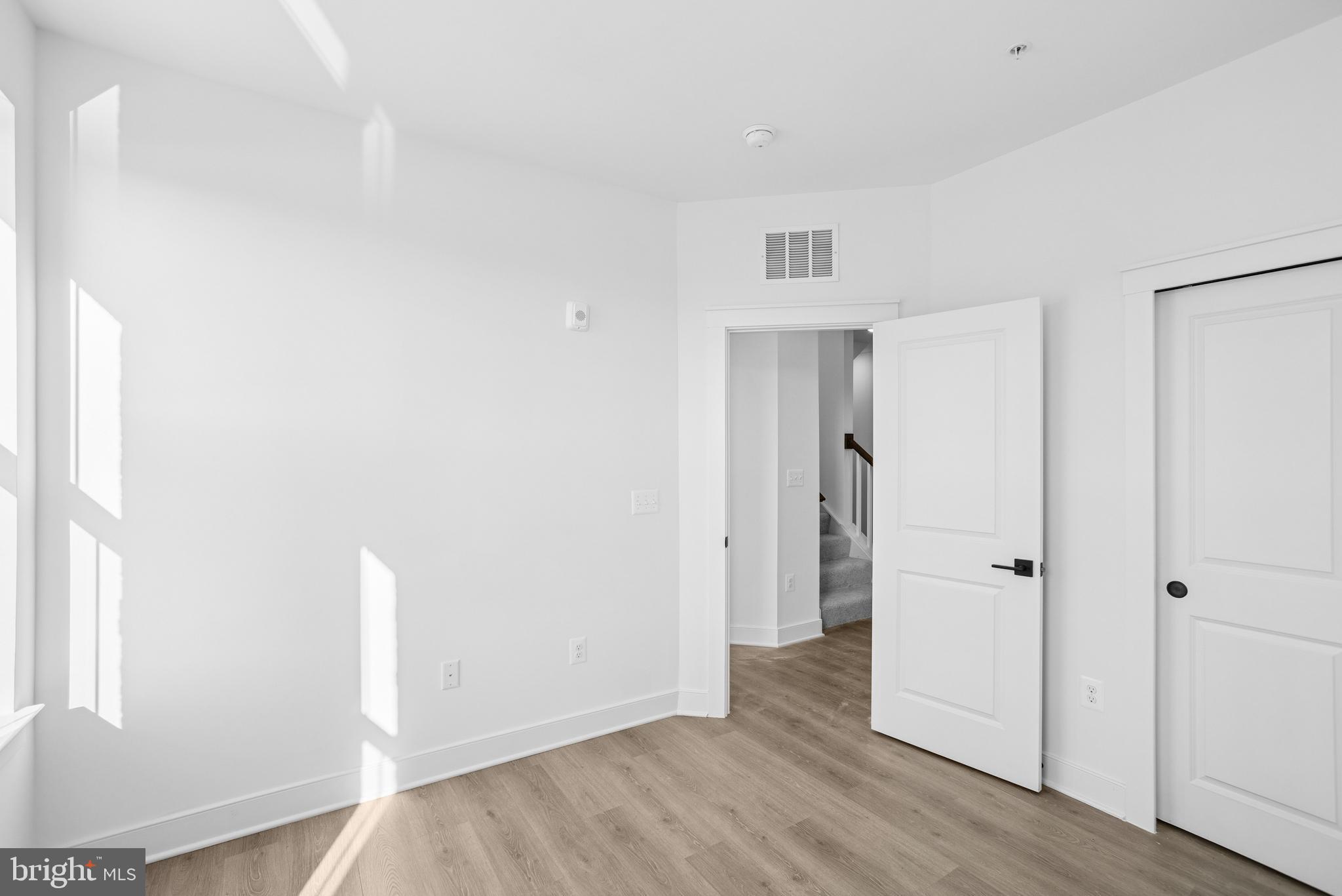 LOCKE LANDING - Residential