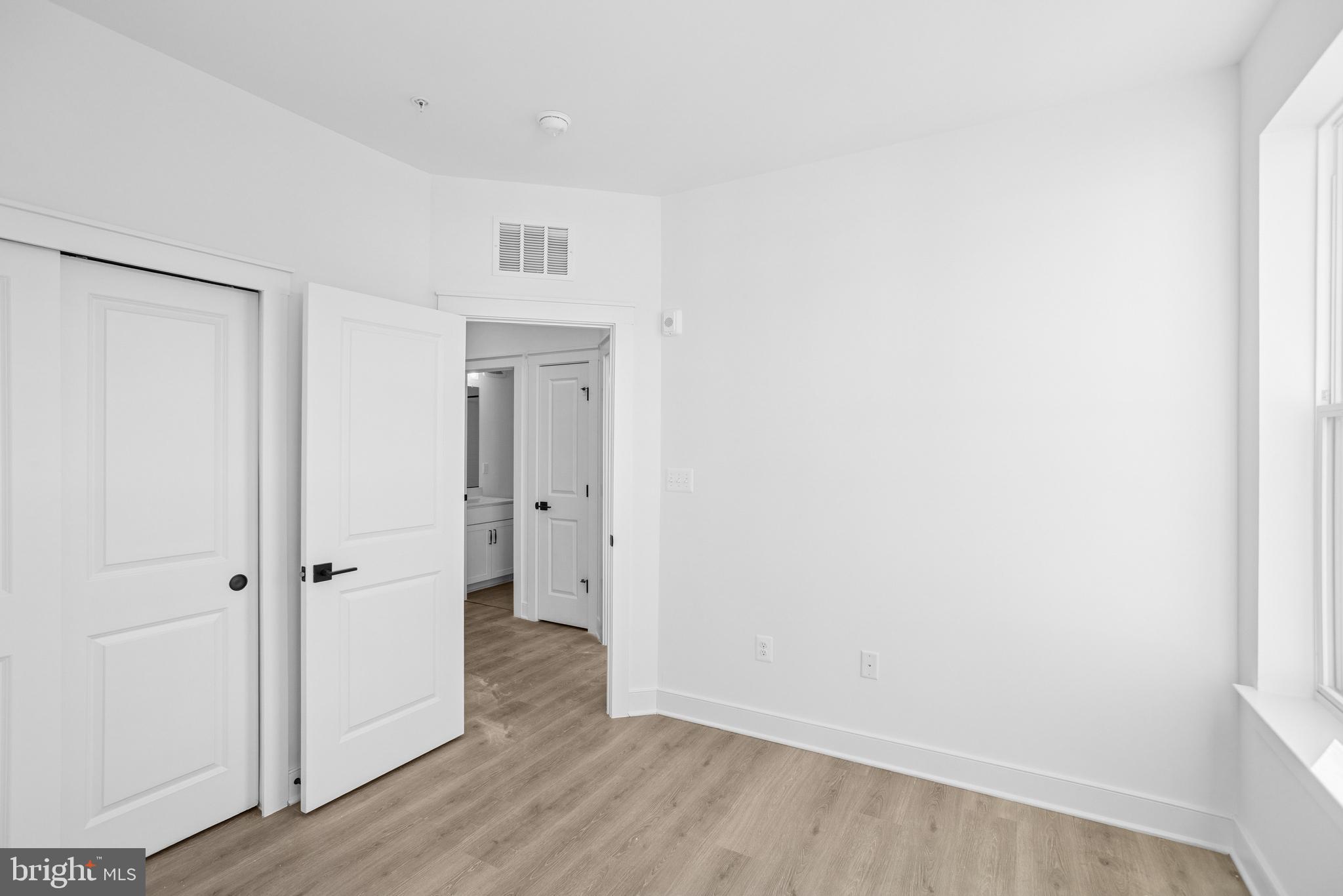 LOCKE LANDING - Residential