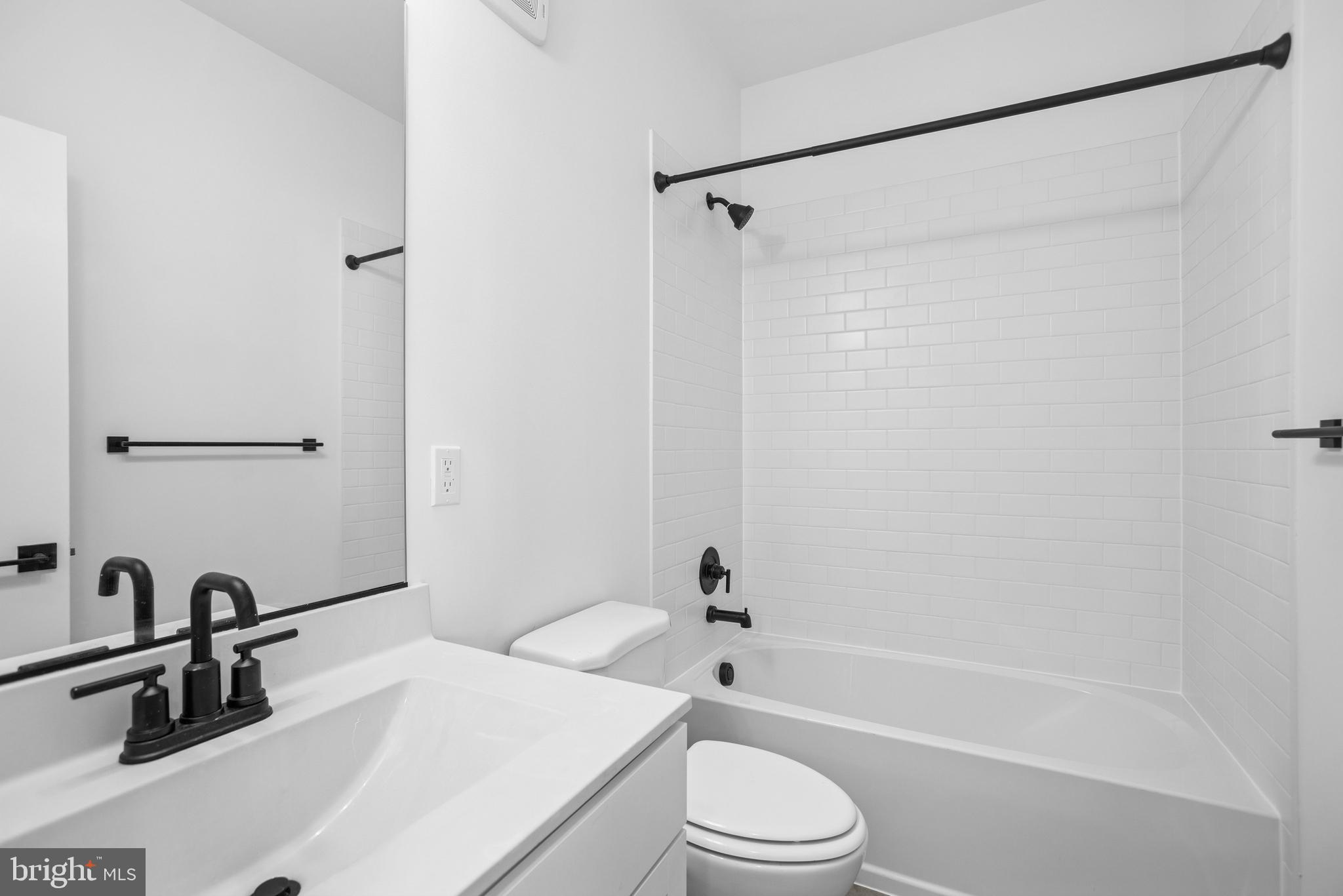 LOCKE LANDING - Residential