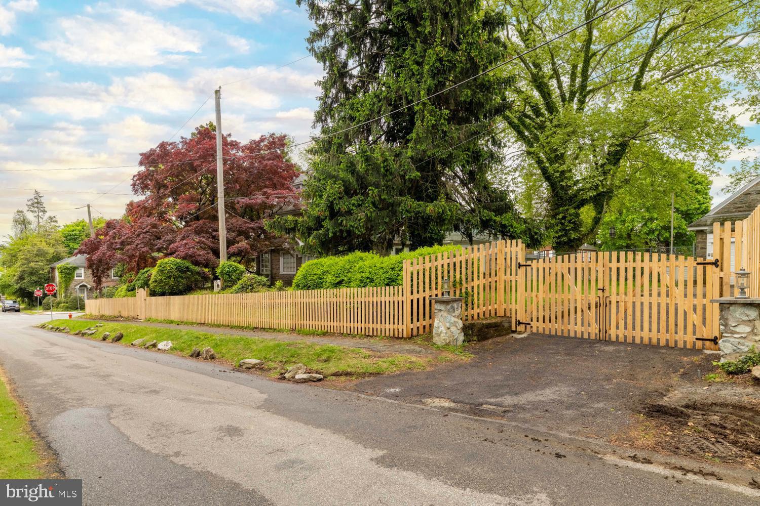 GERMANTOWN (EAST) - Residential