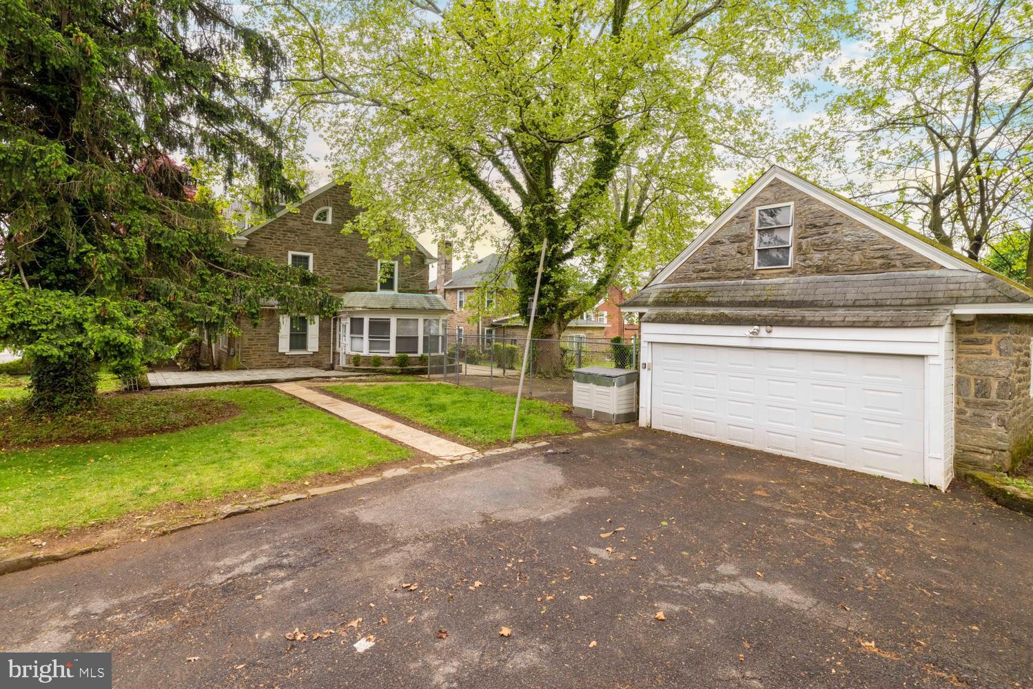GERMANTOWN (EAST) - Residential