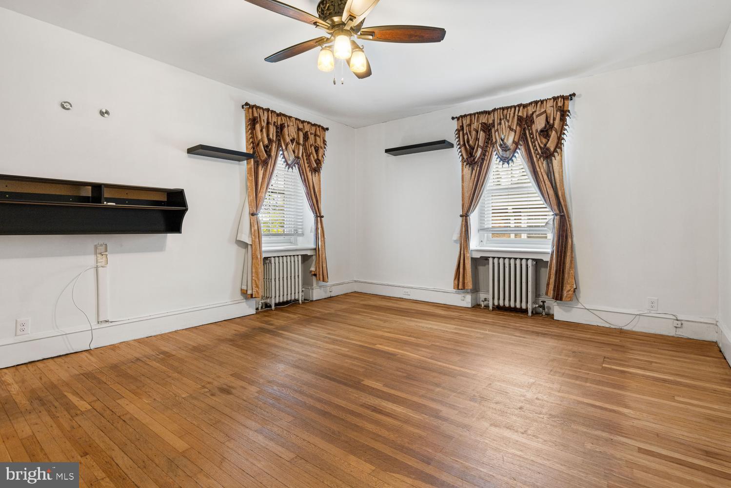 GERMANTOWN (EAST) - Residential