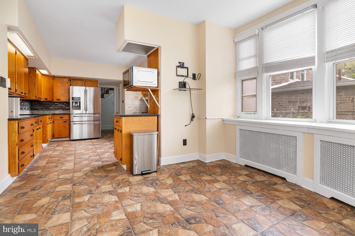 GERMANTOWN (EAST) - Residential