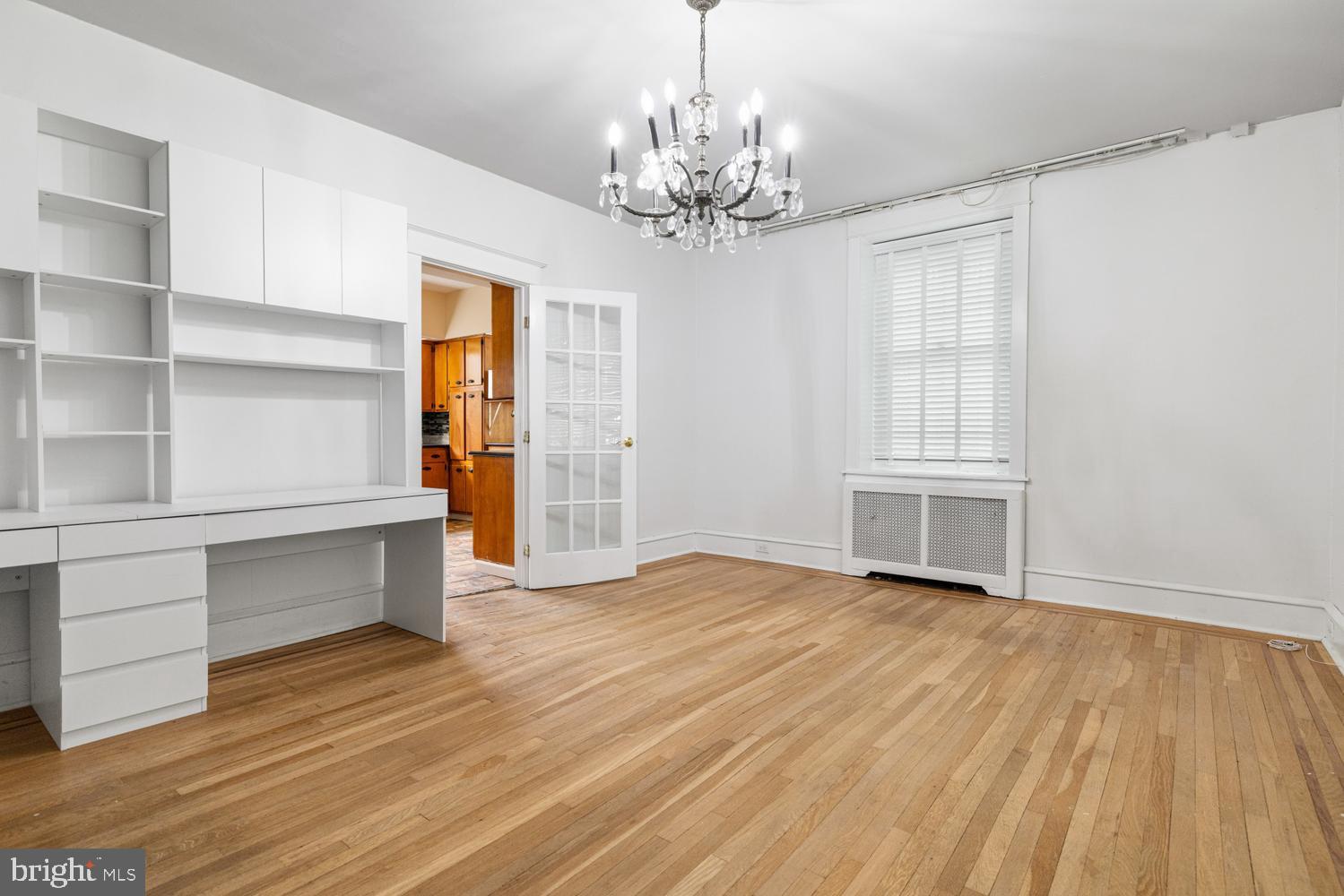 GERMANTOWN (EAST) - Residential