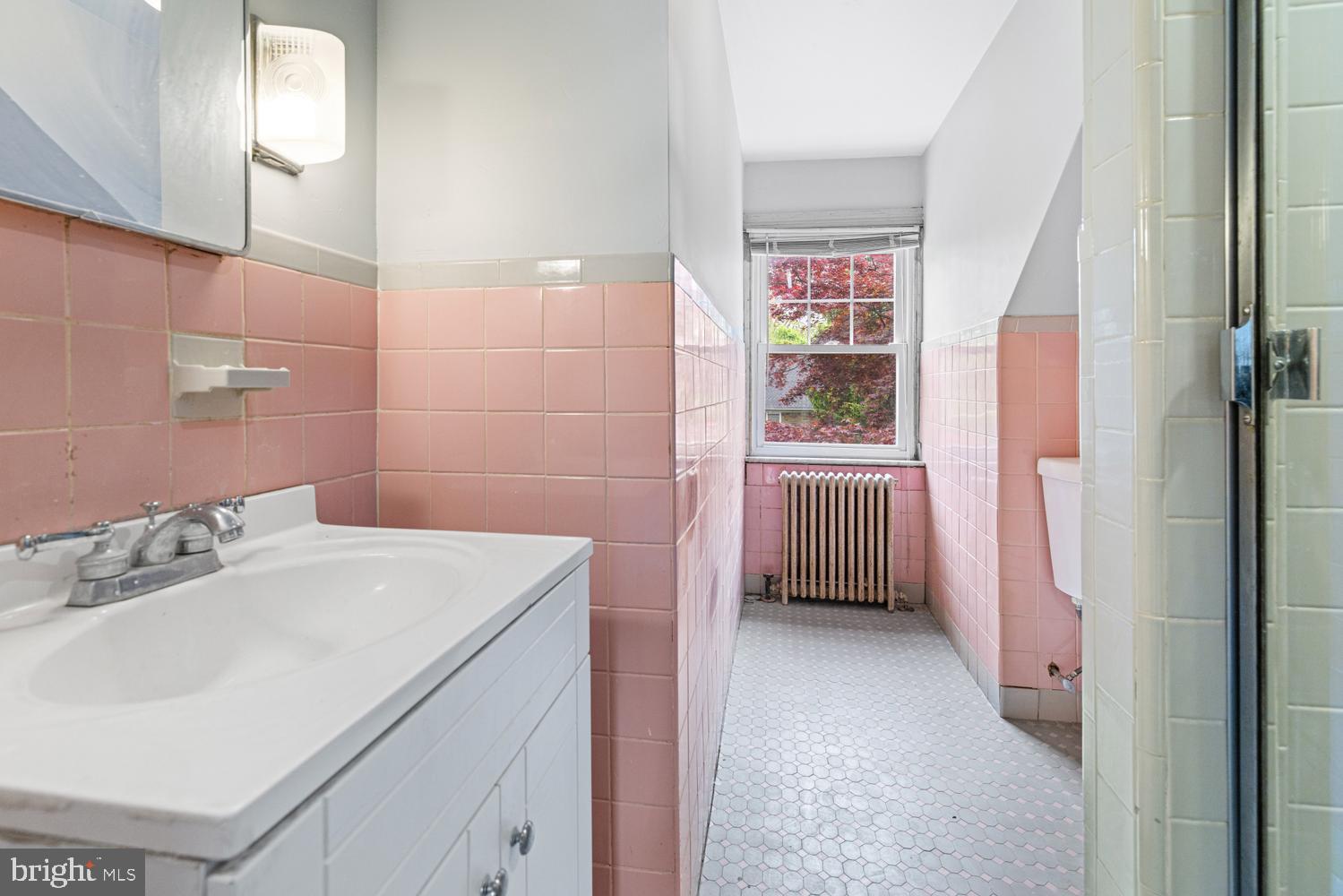 GERMANTOWN (EAST) - Residential