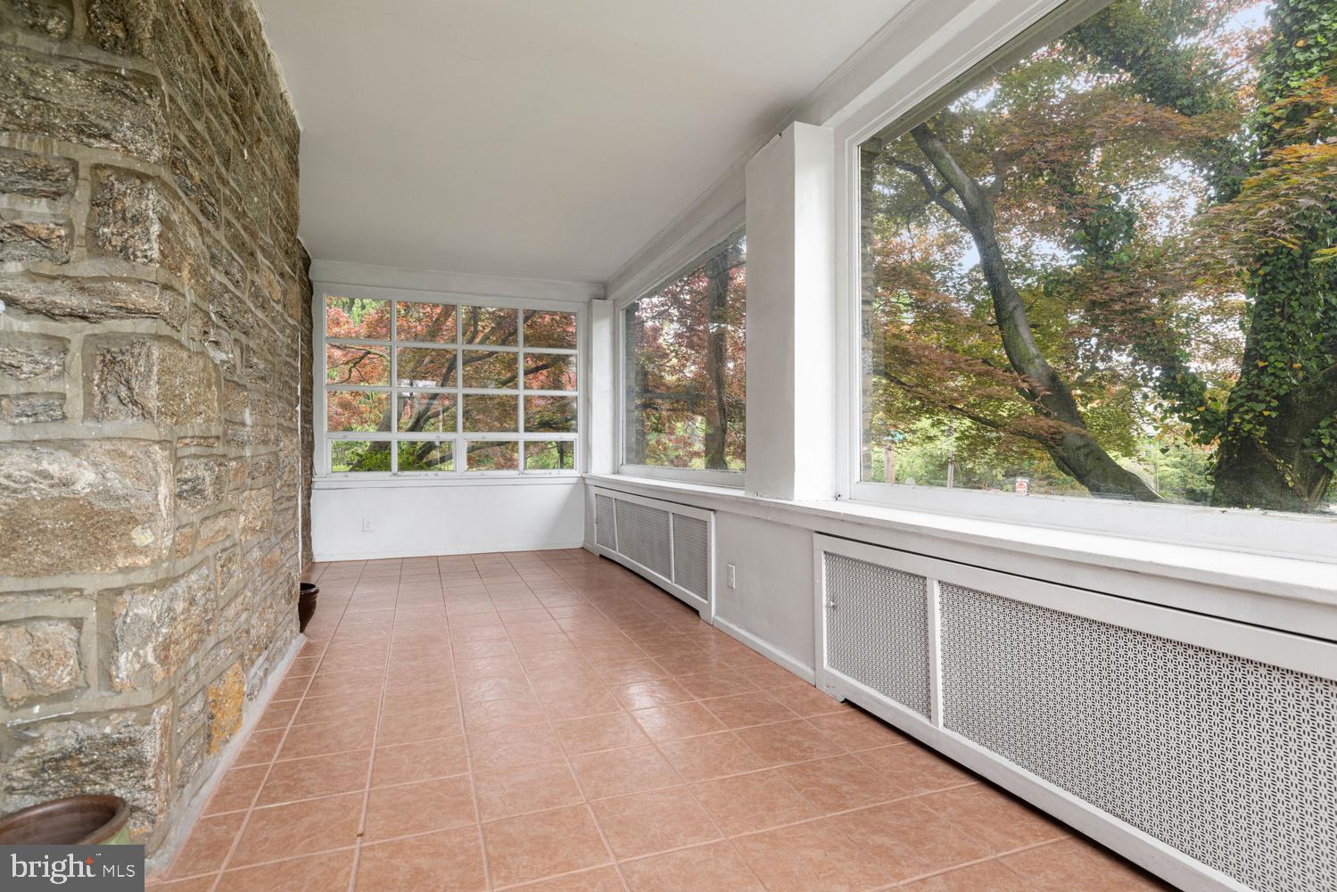 GERMANTOWN (EAST) - Residential