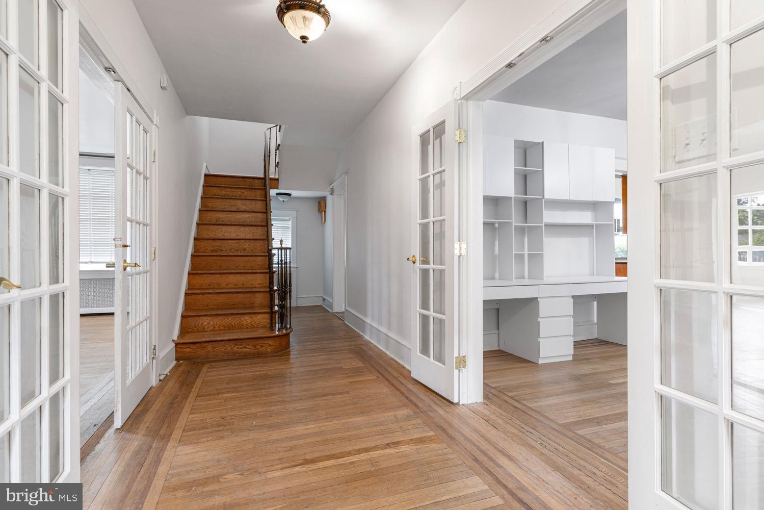 GERMANTOWN (EAST) - Residential