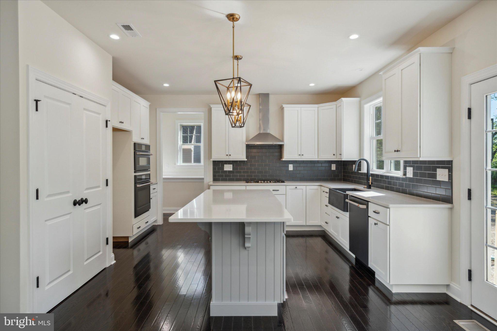 WYNNEWOOD VALLEY - Residential