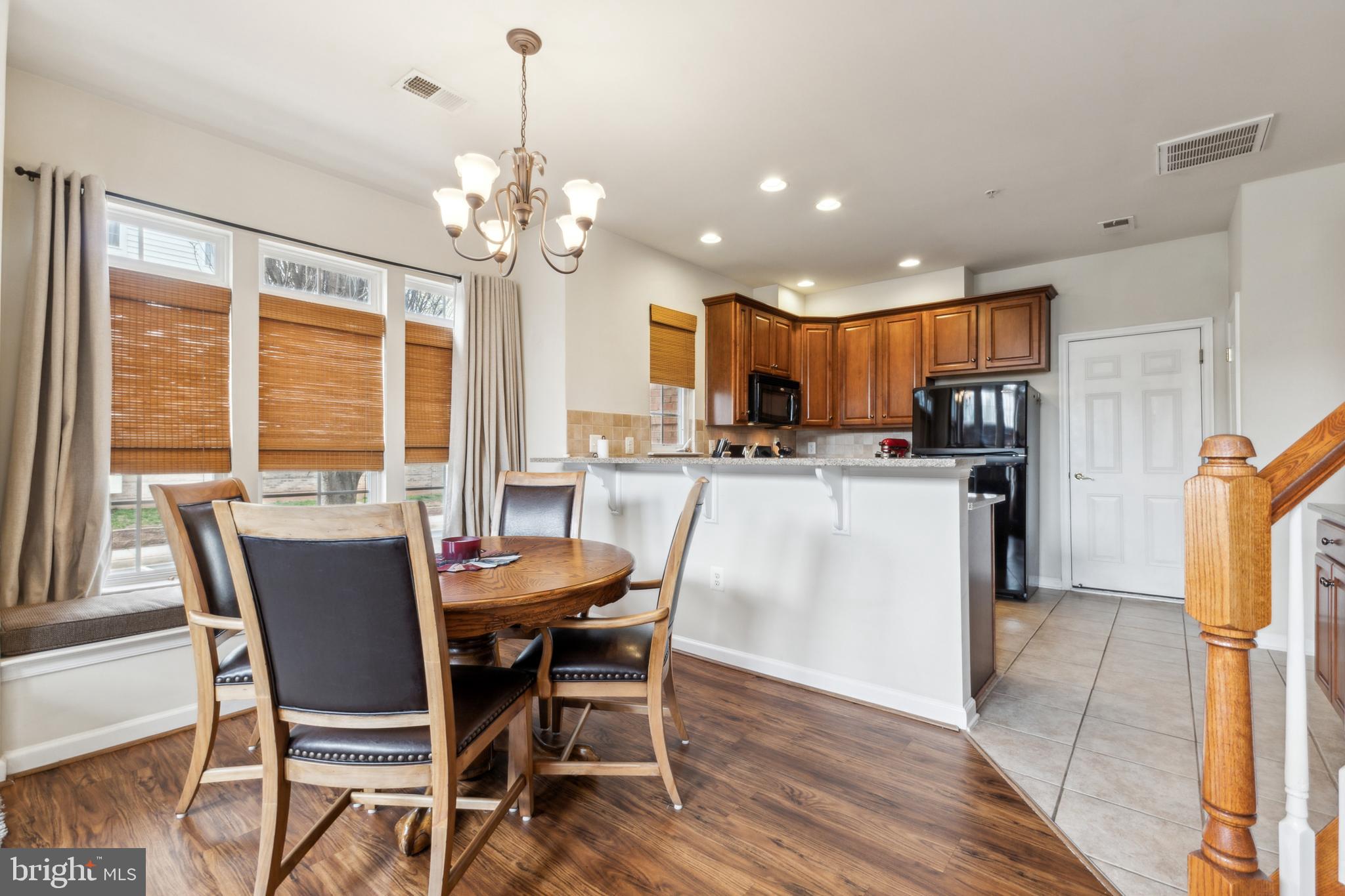 THE TOWNES AT VILLAGE PLACE - Residential