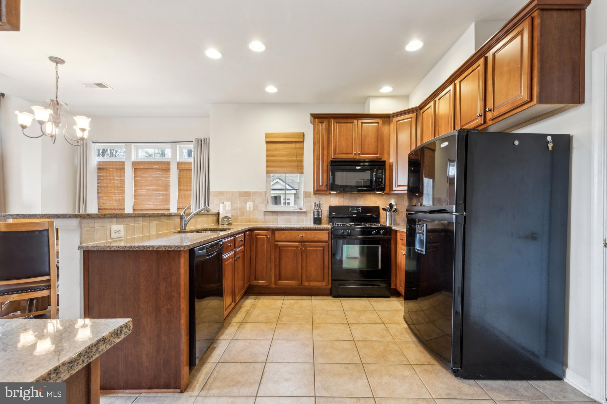 THE TOWNES AT VILLAGE PLACE - Residential
