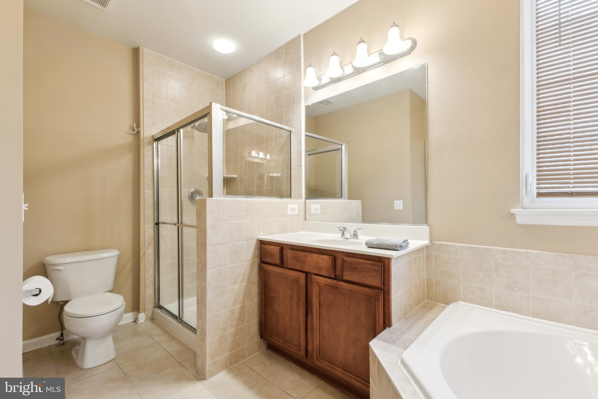 THE TOWNES AT VILLAGE PLACE - Residential