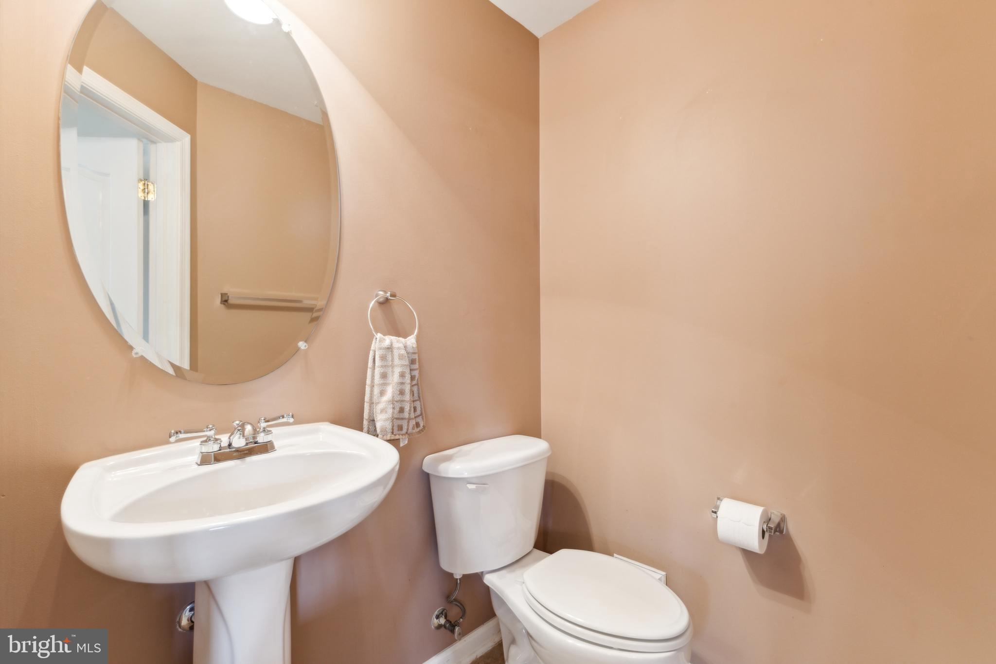 THE TOWNES AT VILLAGE PLACE - Residential