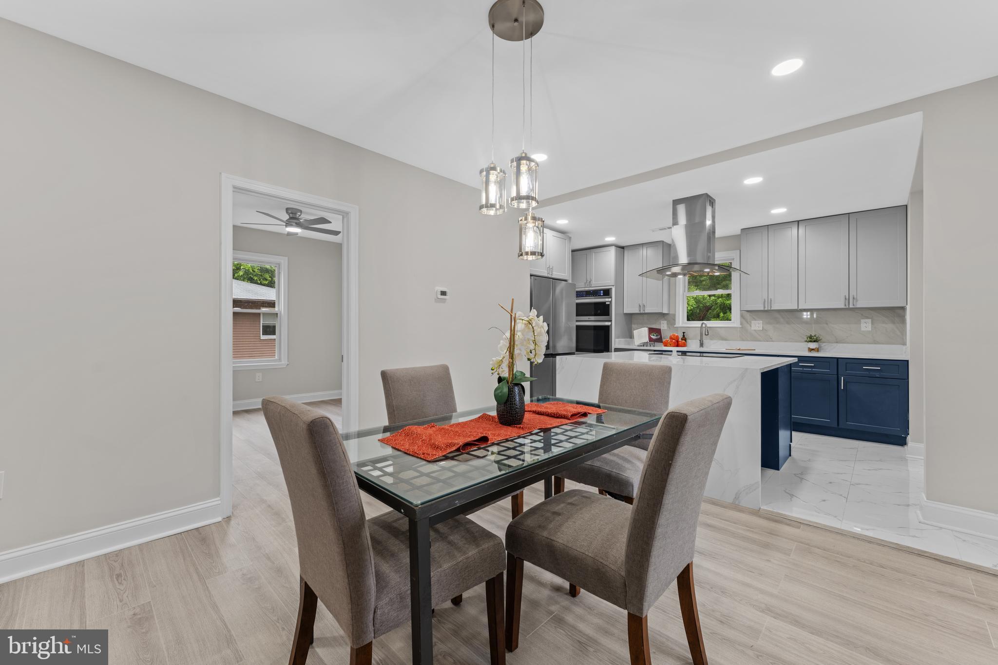 WINDSOR  MILL - Residential