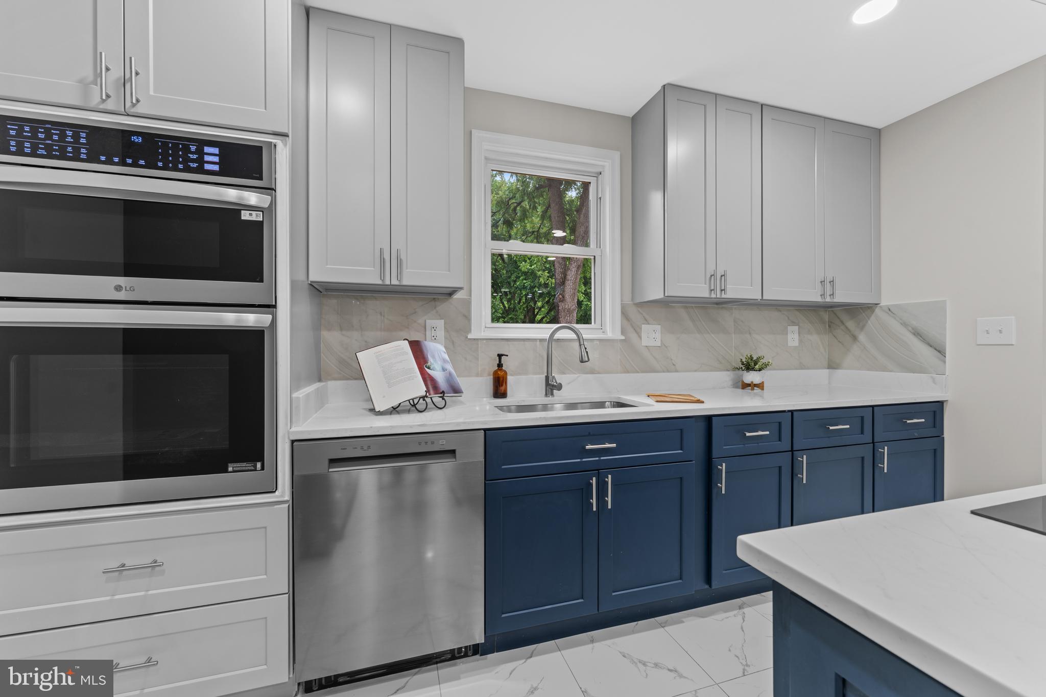 WINDSOR  MILL - Residential